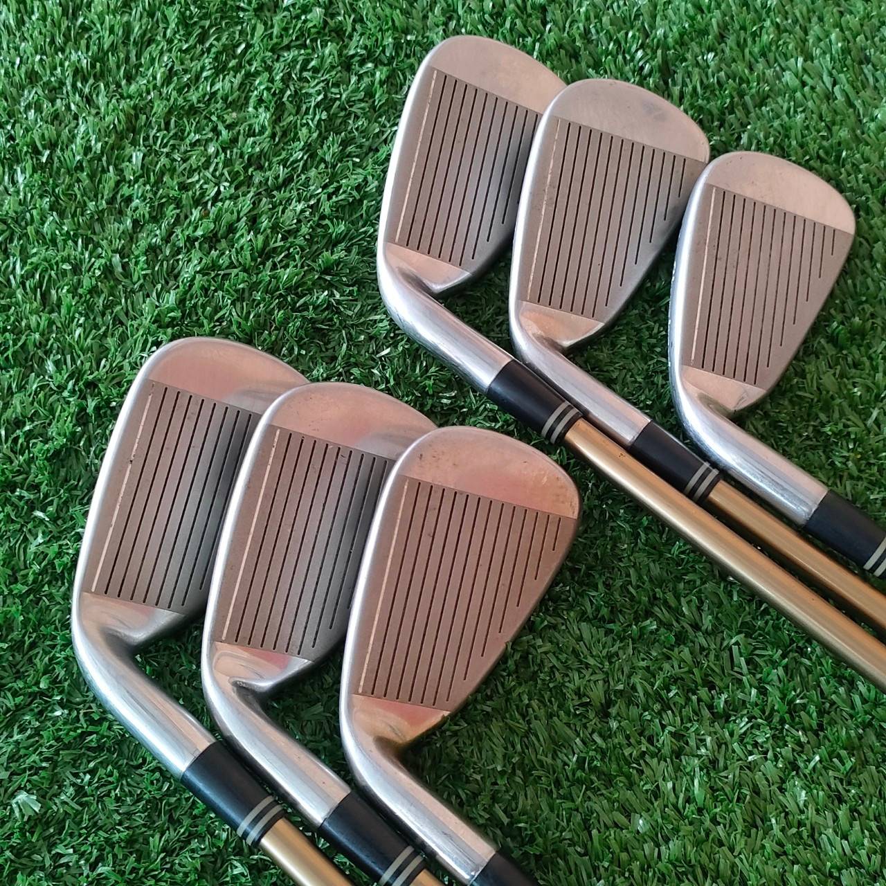 ชุดเหล็ก CLEVELAND TA7 มีเหล็ก 5-9 เเละ PW ก้าน CLEVELAND TA7 FLEX R เหล็กที่ดีที่สุดของ Cleveland ตีง่าย ตีไกล ตีนุ่มมากๆ