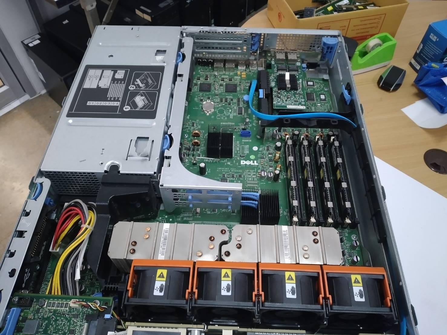 Dell 2950 server ที่ หาเพื่อใช้กับงาน MA เยอะที่สุด