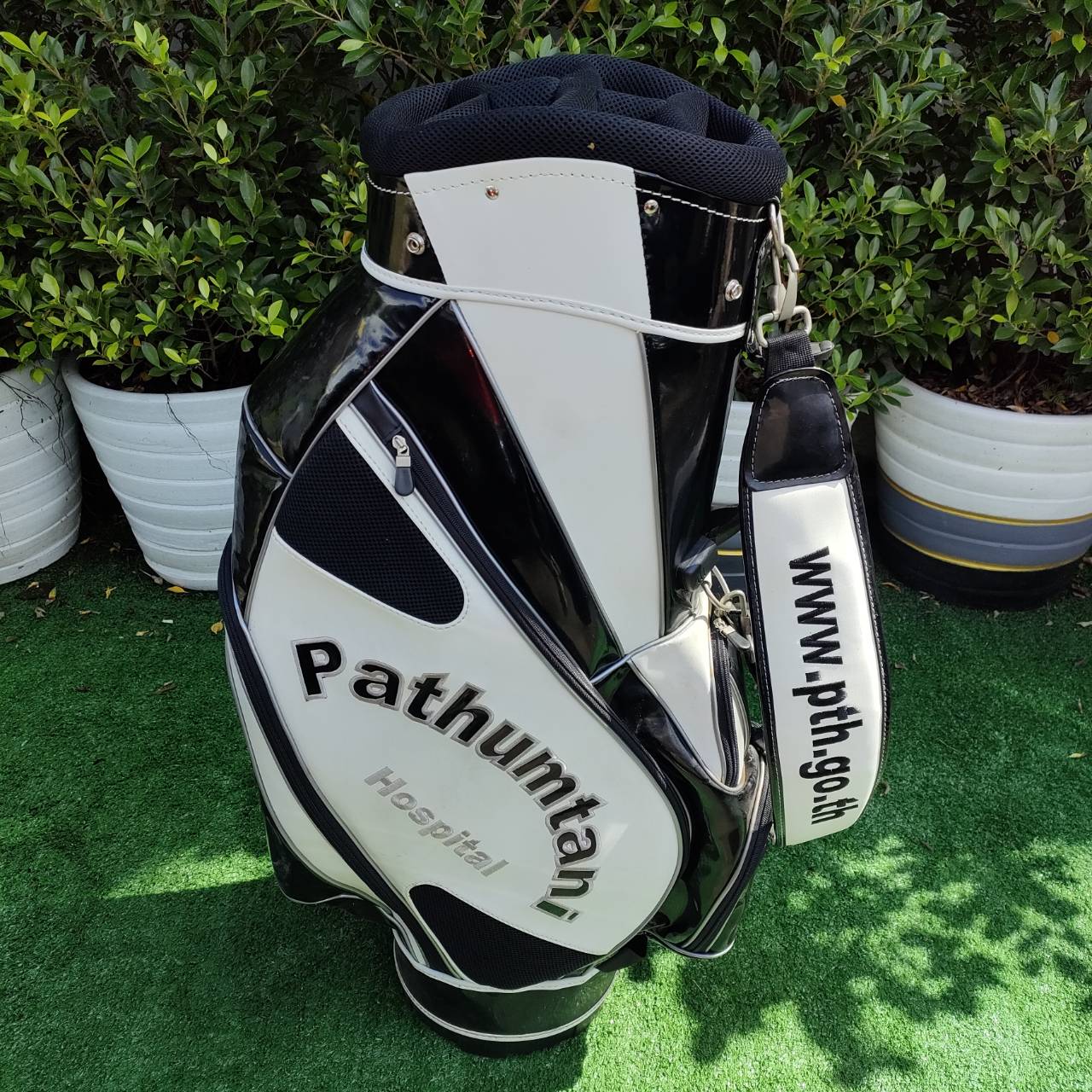 ถุงกอล์ฟมือสอง PATHUMTANI ถุงทัวร์ใบใหญ่ 9 นิ้ววัสดุหนังดี มือสองสภาพสวยครับ