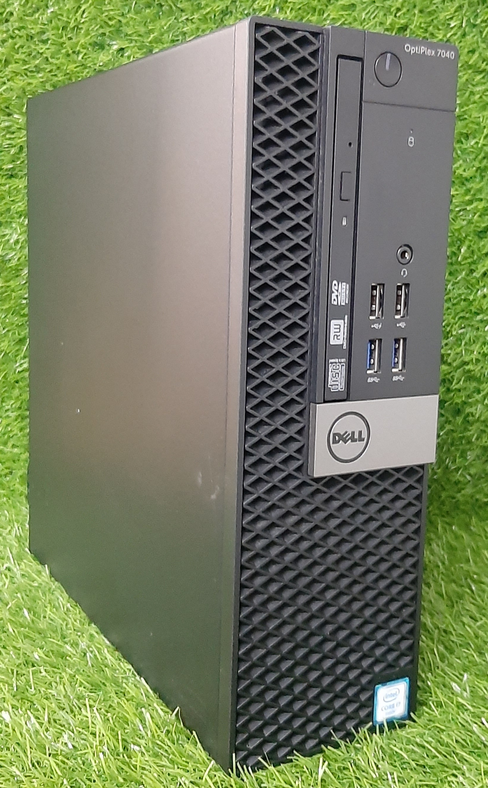 พีซีมือสองสภาพดี ประกัน 1 เดือน เดือน Dell Optiplex 7040 SFF (i7-6700 Ram8GB HDD1TB)