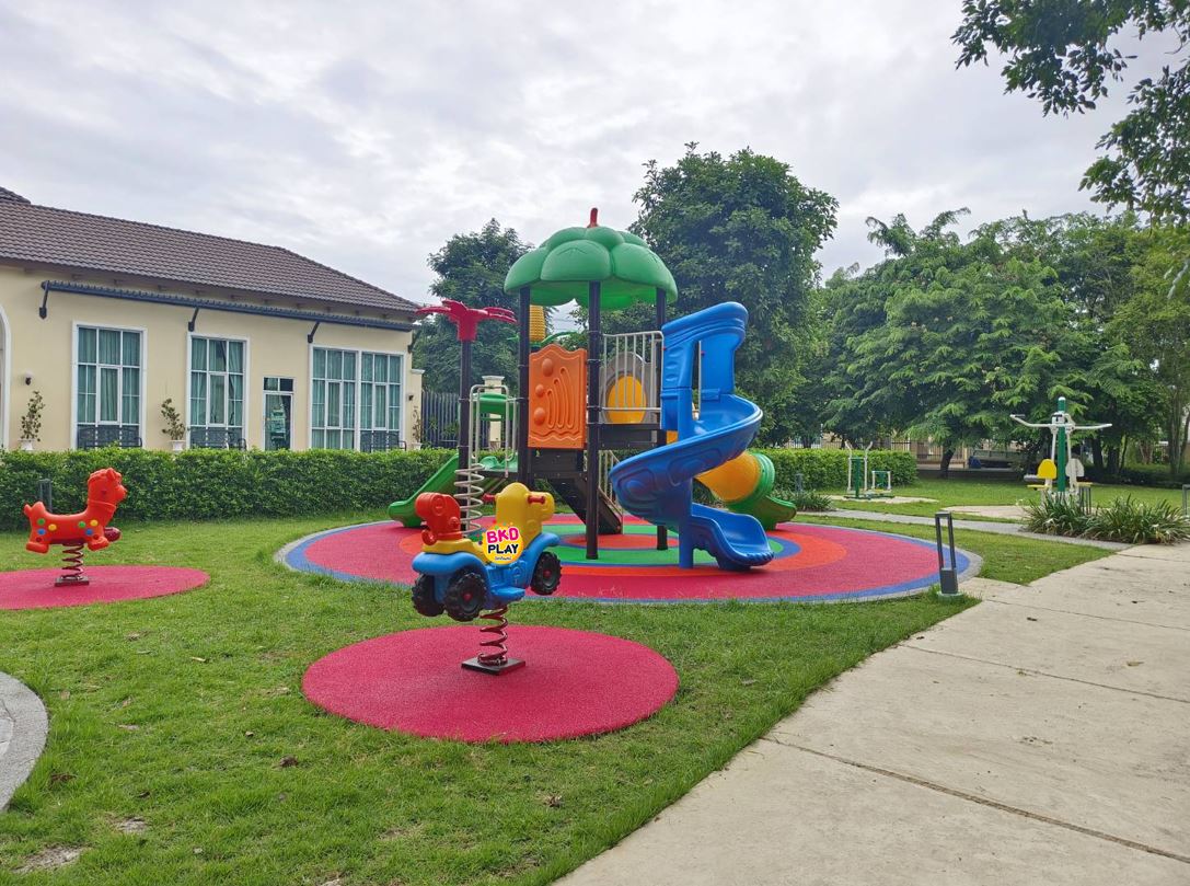 พื้นยาง epdm แบบเม็ดยางเทลวดลาย ทำความหนา10-35มม. ได้ พื้นยางสังเคราะห์ กันกระแทก สนามเด็กเล่นทั้งในร่ม และกลางแจ้ง,สนามกีฬา พร้อมส่ง ราคาโรงงาน