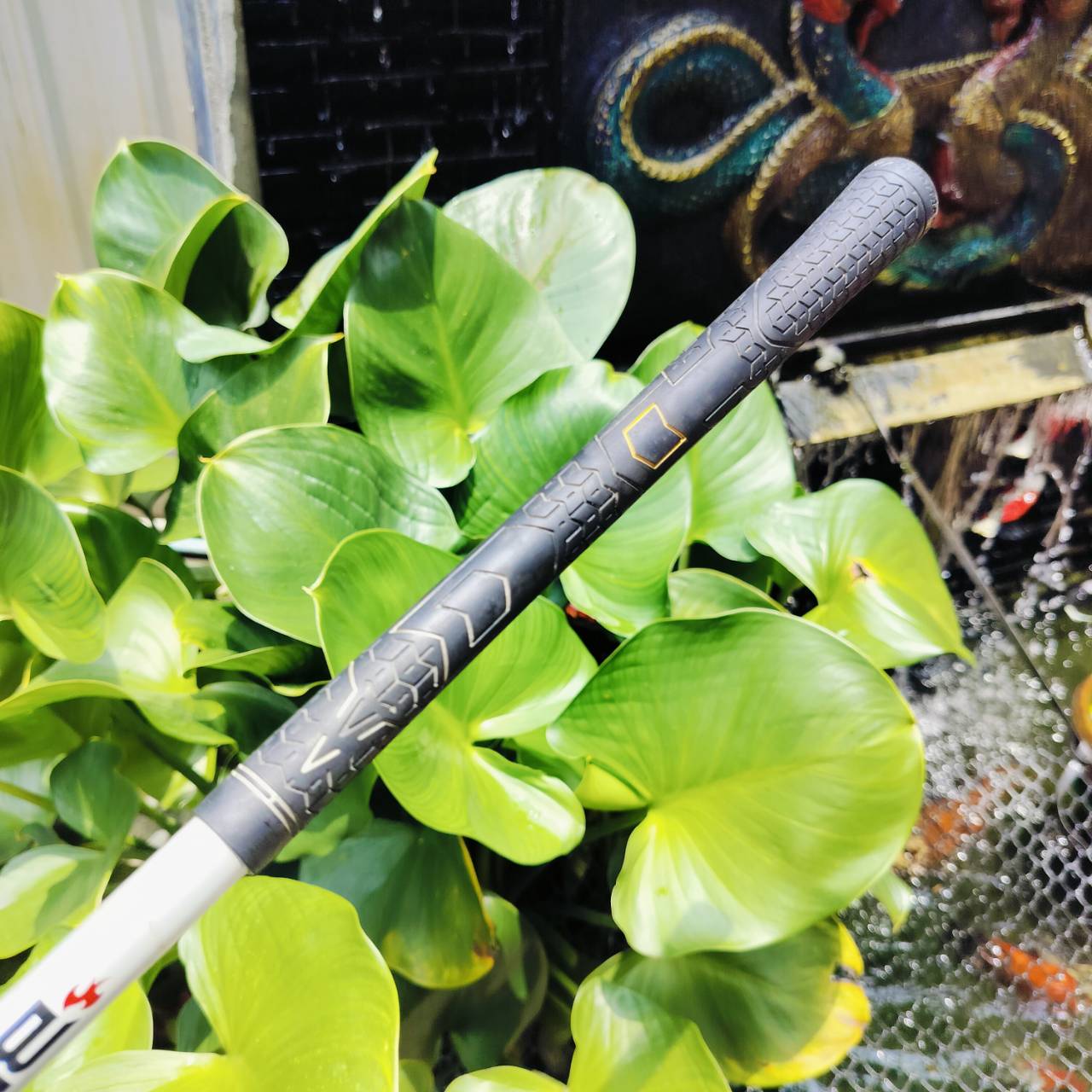 Driver Taylormade BURNER DRAW เป็นรุ่นที่แก้ปัญหาสำหรับคนชอบตีเฟด กระดองเคฟล่า จุด CG ต่ำ หัวใหญ่ หน้าสวีตสปอตกว้างเน้นตีง่ายๆค่ะ ระยะมาเต็มด้วยค่ะ องศา 9.5 ก้าน FUJIKURA FLEX R 50 กรัม ไม้กอล์ฟพรีเมี่ยมมือสอง ของแท้ By NakaraLuxurious