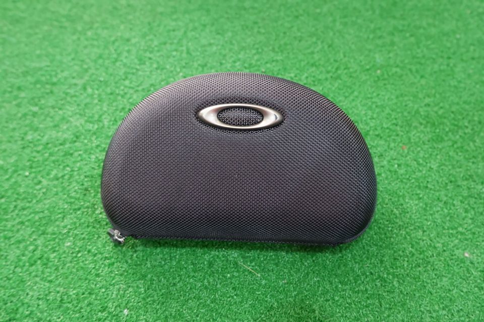 เเว่นตามือสอง oakley radarlock 009206-27 131