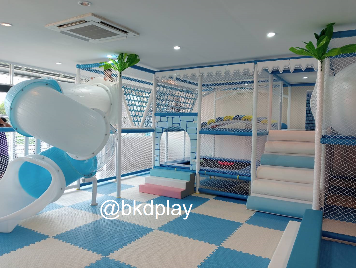 ห้องบอล ชุด สวนสนุกเพนกวิน ,บ้านบอลเด็ก,สวนสนุกเด็ก เครื่องเล่นสนามในร่ม ของเล่น indoor playgroundราคาโรงงาน รับทำบ้านบอลในห้าง มุมเด็ก kidzone