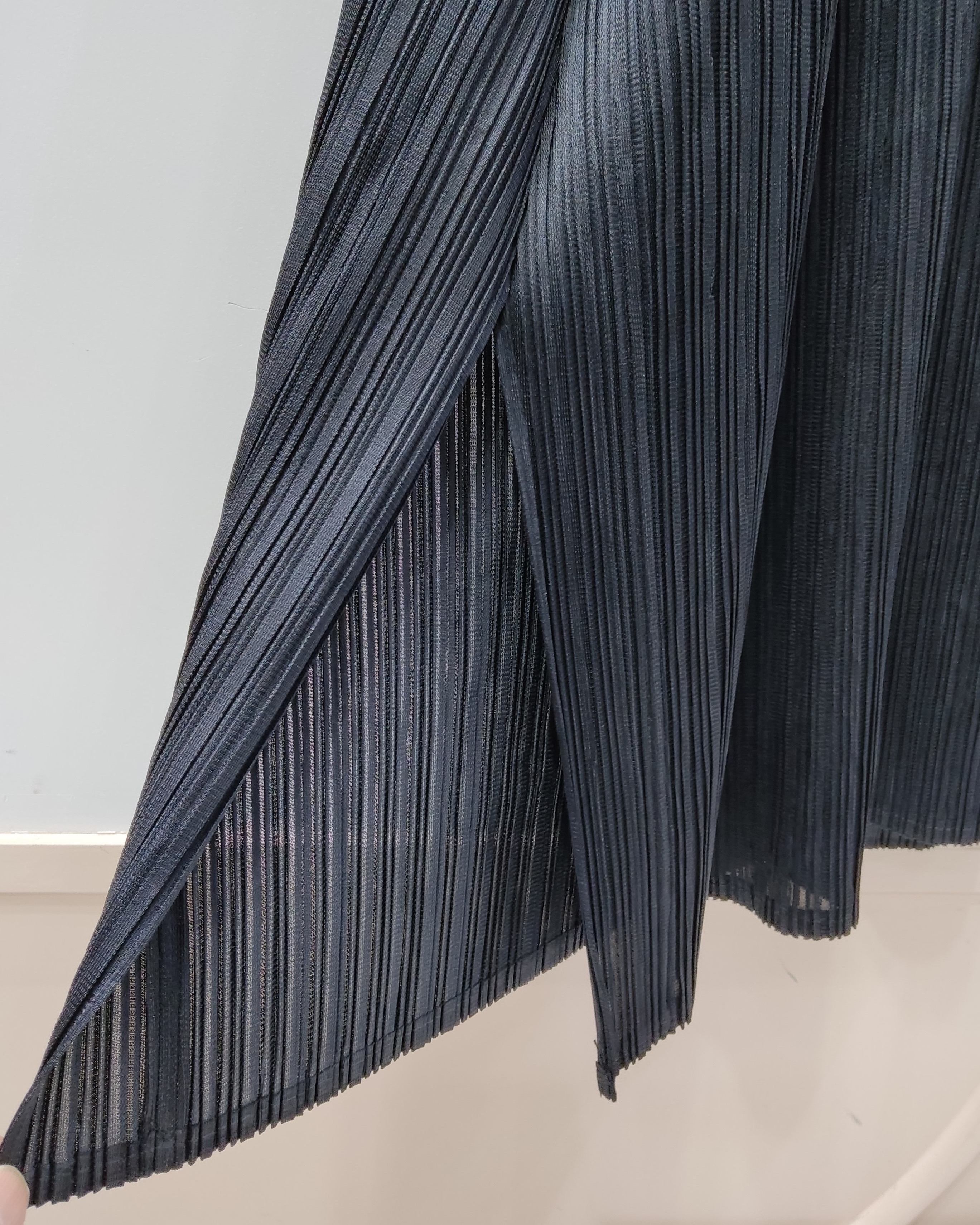 ยาว 47นิ้ว 2MUAY รุ่น GM18008 เดรสอัดพลีท BALLON SLEEVE PLEATED DRESS 2 สี FREE SIZE