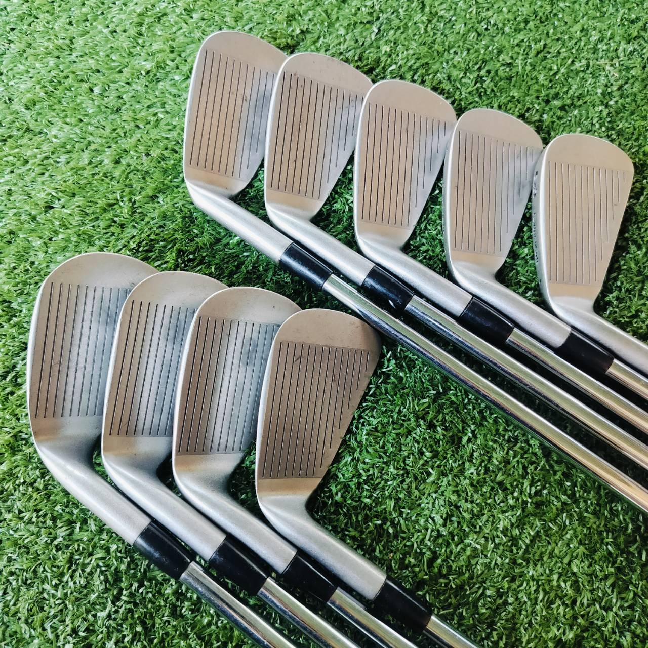 ชุดเหล็ก Taylormade ICW11 มีเหล็ก 3-9 PW SW ก้าน กริพ เดิมทั้งหมด FLEX S เป็นชุดเหล็กที่ตีมันส์มาก ไม้กอล์ฟพรีเมี่ยมมือสอง ของแท้ By NakaraLuxurious