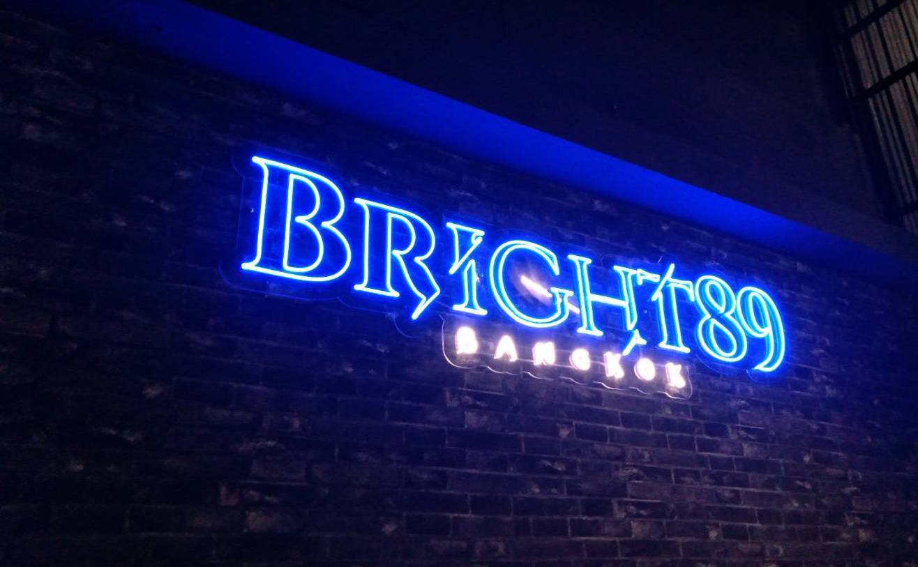 #ป้ายไฟนีออนดัดledอะคริลิคใสรองหลัง