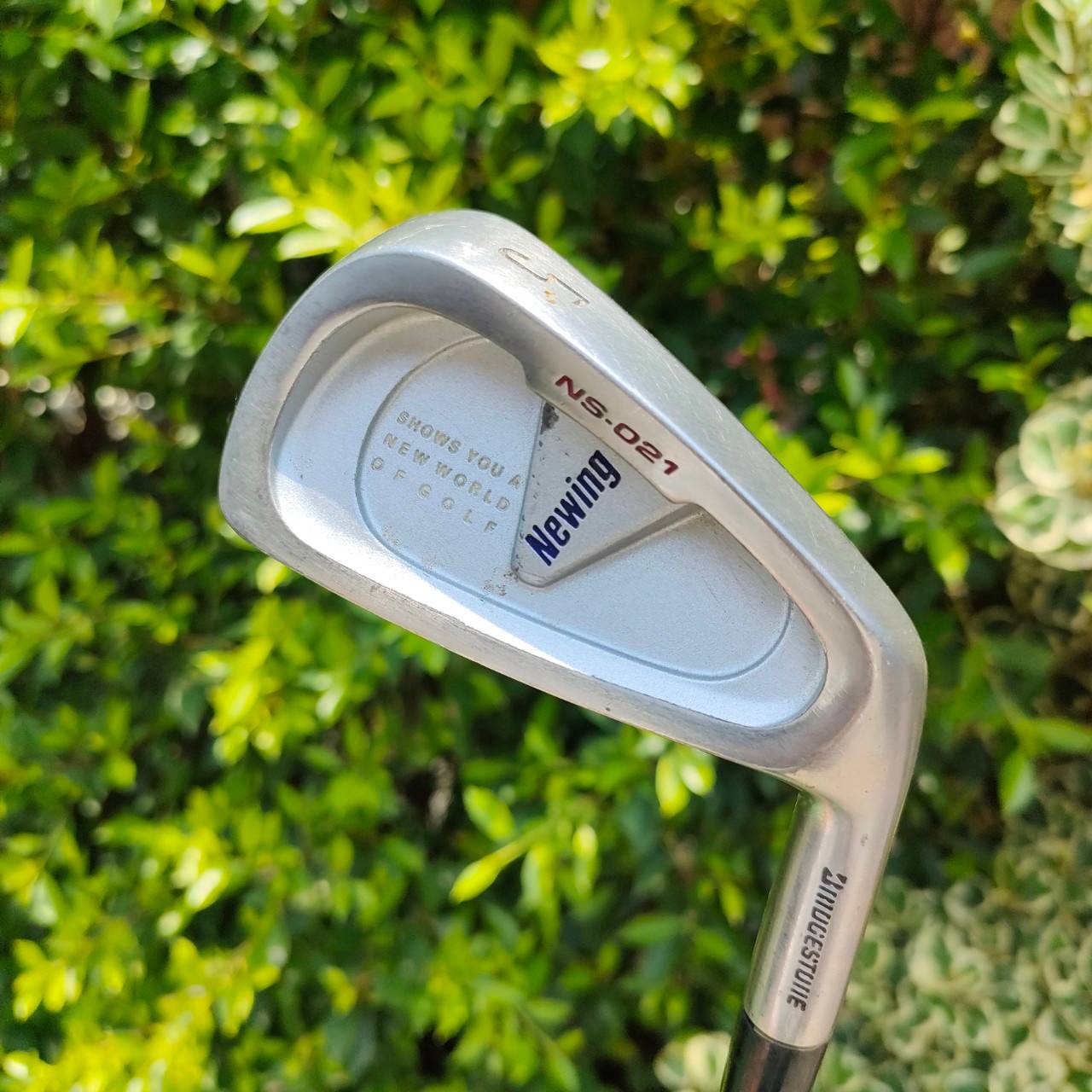 ชุดเหล็ก BRIDGESTONE NEWING NS-021 ก้าน FIBER CRAFT FLEX R สวเดิมทั้งหัวก้าน เหล็กชุดนี้ตีง่ายและระยะดีจนน่าตกใจ เด้งๆหนึบๆ ตกหยุด แบบตีสบายๆเลยครับ MADE IN JAPAN