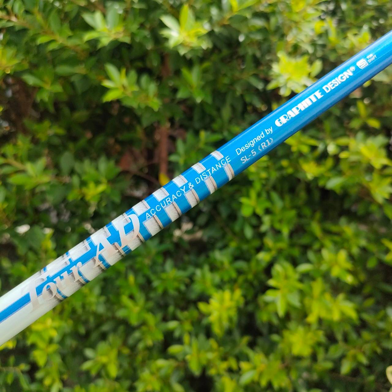 ก้าน TOUR AD ของใหม่!!! ความยาวเฉพาะก้าน 44 นิ้ว FLEX R1 เป็นก้านหัวไม้ เป็นก้านพรีเมี่ยม สปีดไม่แรงมาก ก็จะช่วยเพิ่มระยะ เหมาะใส่หัว พรีเมี่ยมหน้าเด้ง!! มือหนึ่ง ของแท้ BY NakaraLuxurious
