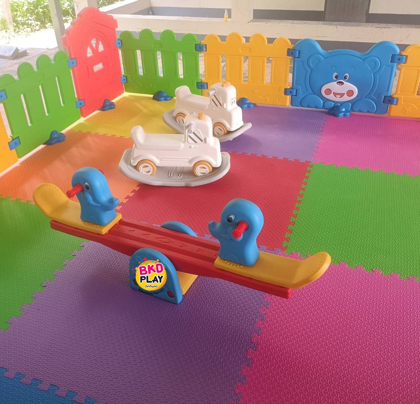 รั้วกั้นพลาสติกหน้าตุ๊กตาหมี ,กั้นห้องพื้นที่,คอกเด็ก พร้อมส่ง คิดค่าส่งตามจริง