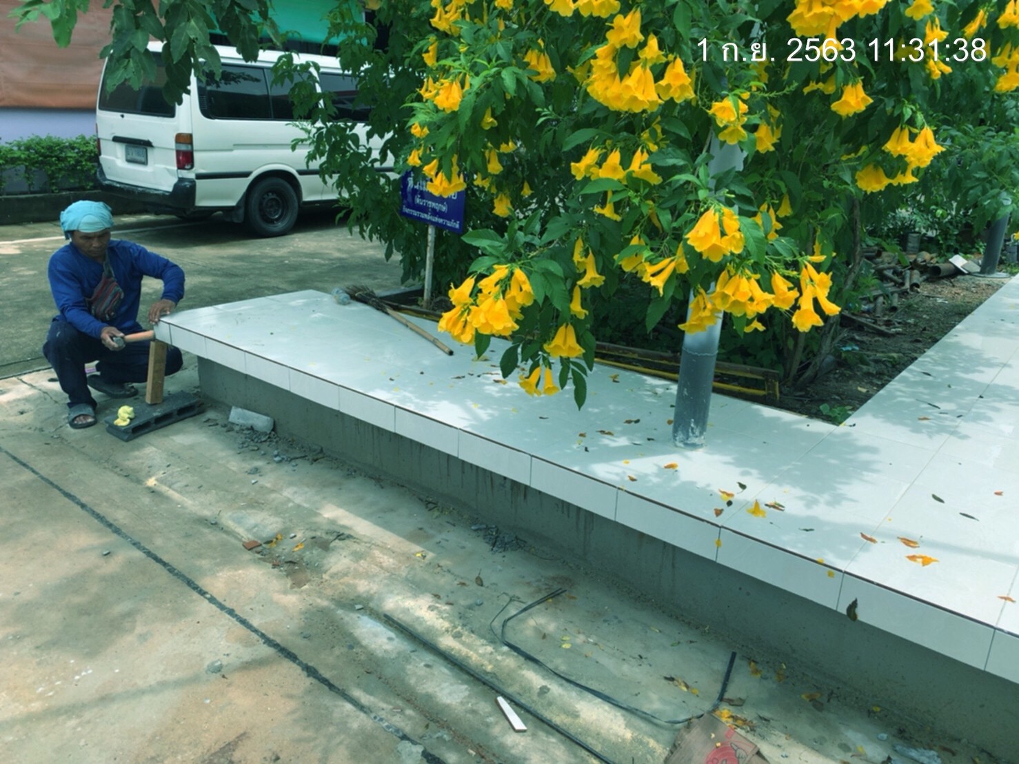 ราชวินิตประถม(บางแค)ทำเวที,ประตู,ที่นั่ง,สนามเด็กเล่น