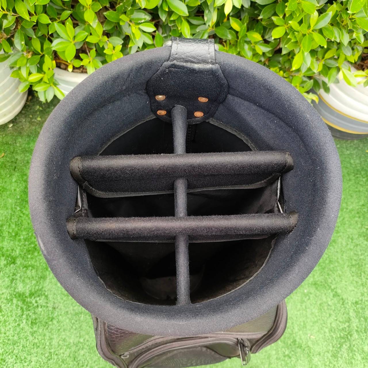 ถุงกอล์ฟ DUNLOP มือสอง เป็นถุงทัวร์ใบใหญ่สภาพสวยเดิมๆครับ