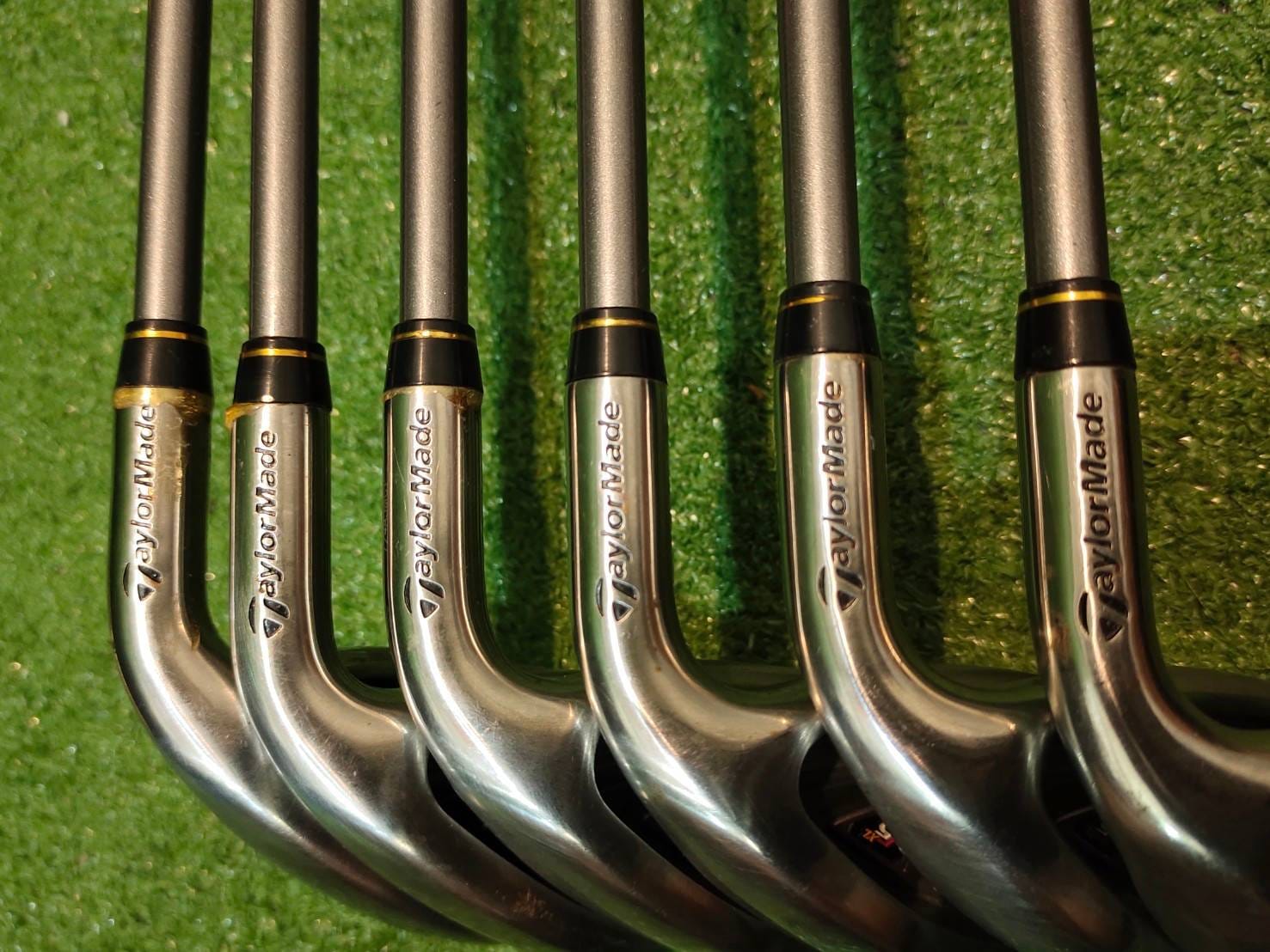 ชุดเหล็ก Taylormade r5 XL ** สำหรับสุภาพตรีตรี **