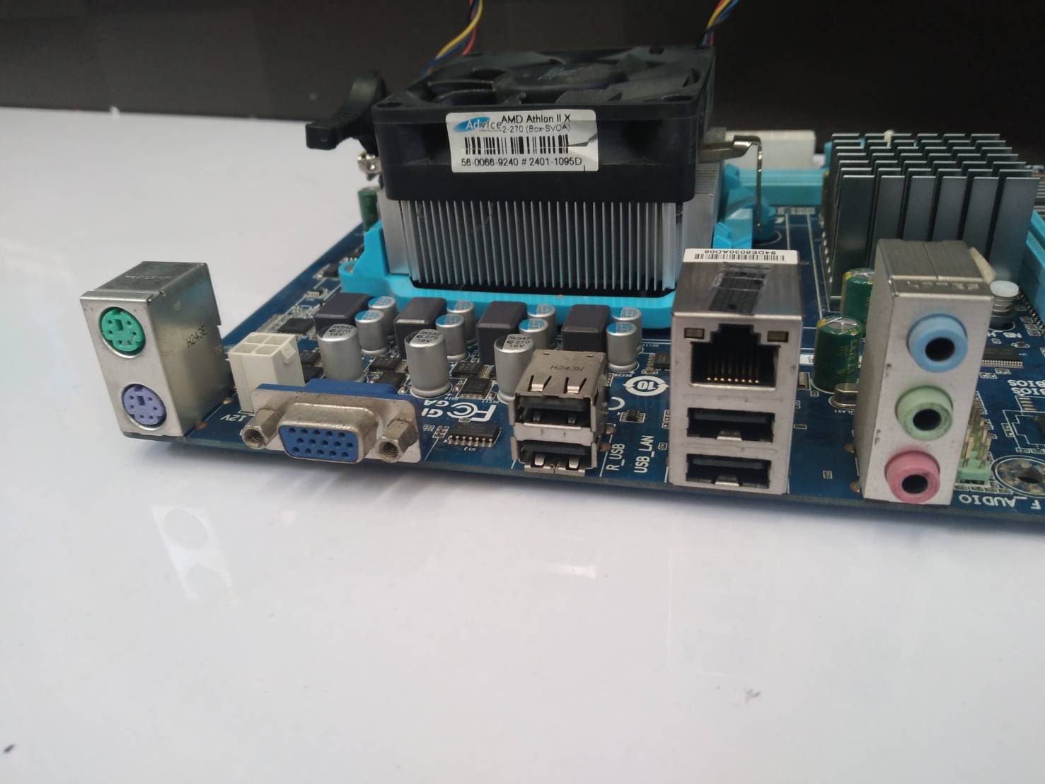 Board Gigabyte + ฝาหลัง + AMD Athlon II X3 455 - ADX455WFK32GM