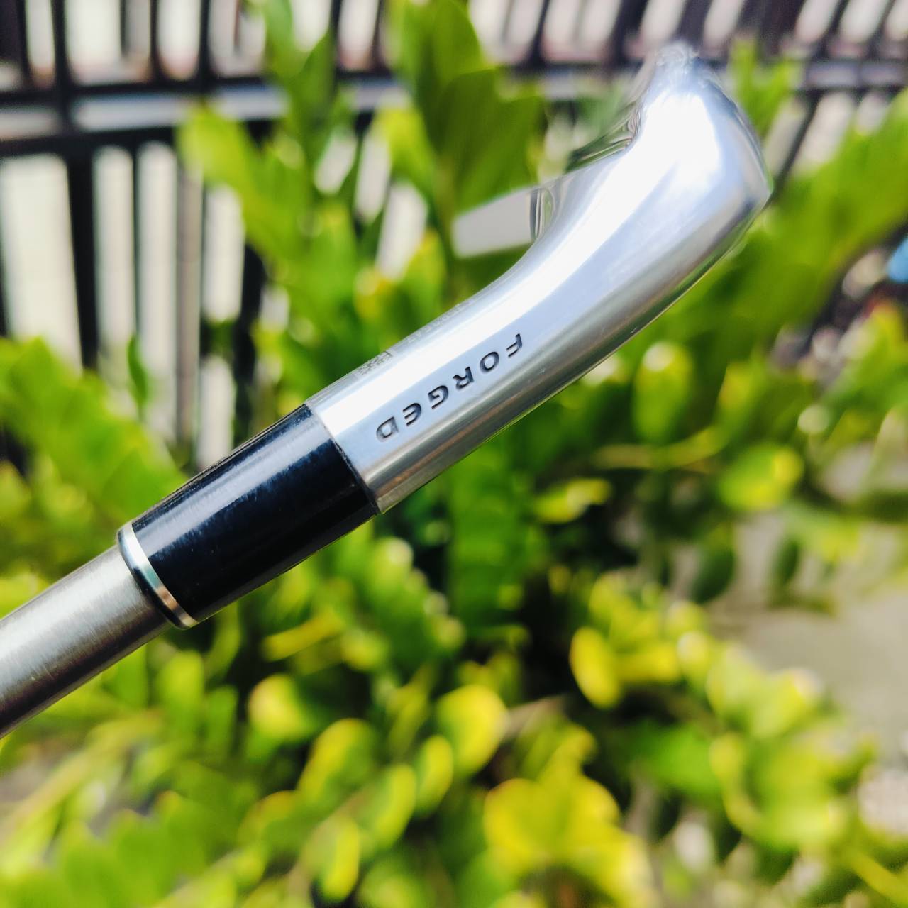 เหล็กไฮบริด SRIXON ZU85 เป็น U4 องศา 23 FORGED เป็นเหล็กยาวกึ่งไฮบริด ตีแม่น สปินจัด ตีง่ายเหมือนไฮบริด แต่ตีแม่นยำ ตกหยุด ไม้กอล์ฟพรีเมี่ยมญี่ปุ่นมือสอง By NakaraLuxurious ไม้กอล์ฟพรีเมี่ยมญี่ปุ่นมือสอง By NakaraLuxurious