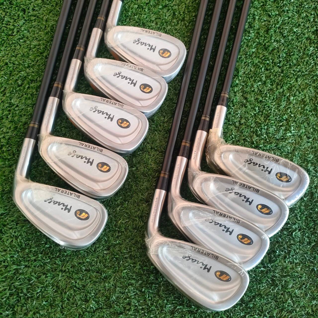 ชุดเหล็ก MIRAGE BILATERAL ของใหม่!! สุดยอดชุดเหล็ก !!! มีเหล็ก 3-9 เเละ PW SW ก้าน MIRAGE FLEX R ผสมวัสดุทองแดงและทังสเตนไว้ด้านล่าง เพื่อให้เกิดบล๊านซ์ ไม้กอล์ฟมือหนึ่ง ของแท้ BY NakaraLuxurious