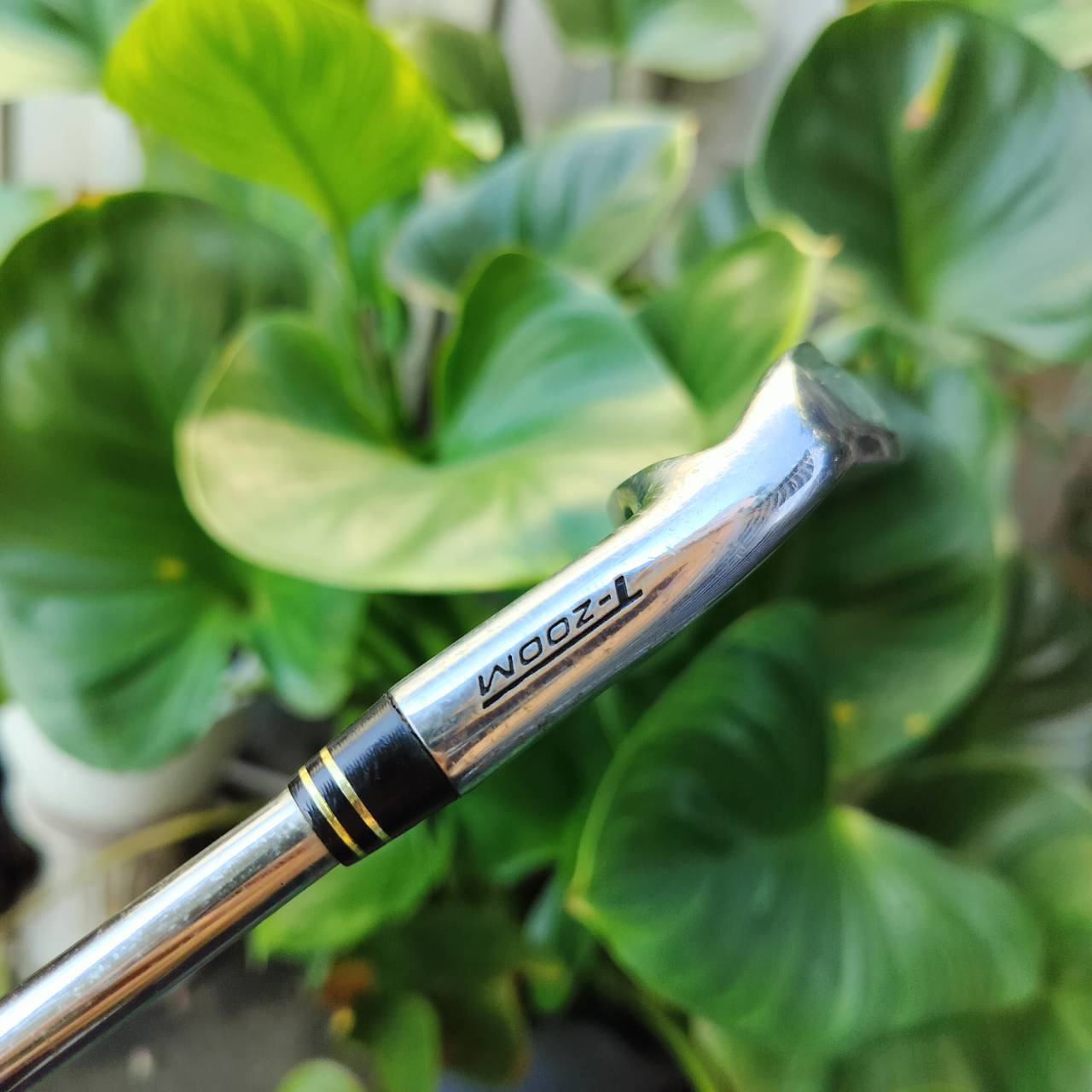 เหล็ก 4 T-ZOOM X07 เป็นเหล็ก FORGED CAVITY ฟีลลิ่งนุ่มนวล และตีง่ายมาก เป็นเหล็กยาวที่ตีง่าย ไม้กอล์ฟพรีเมี่ยมมือสอง ของแท้ By NakaraLuxurious