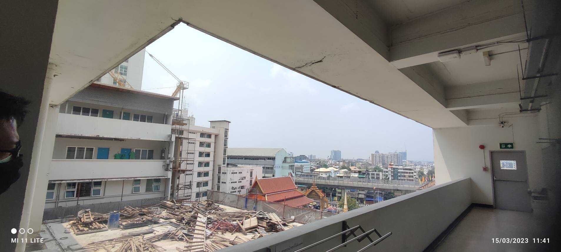 งานติดตั้งกันสาด หอพักพยาบาล โรงพยาบาลศิริราช