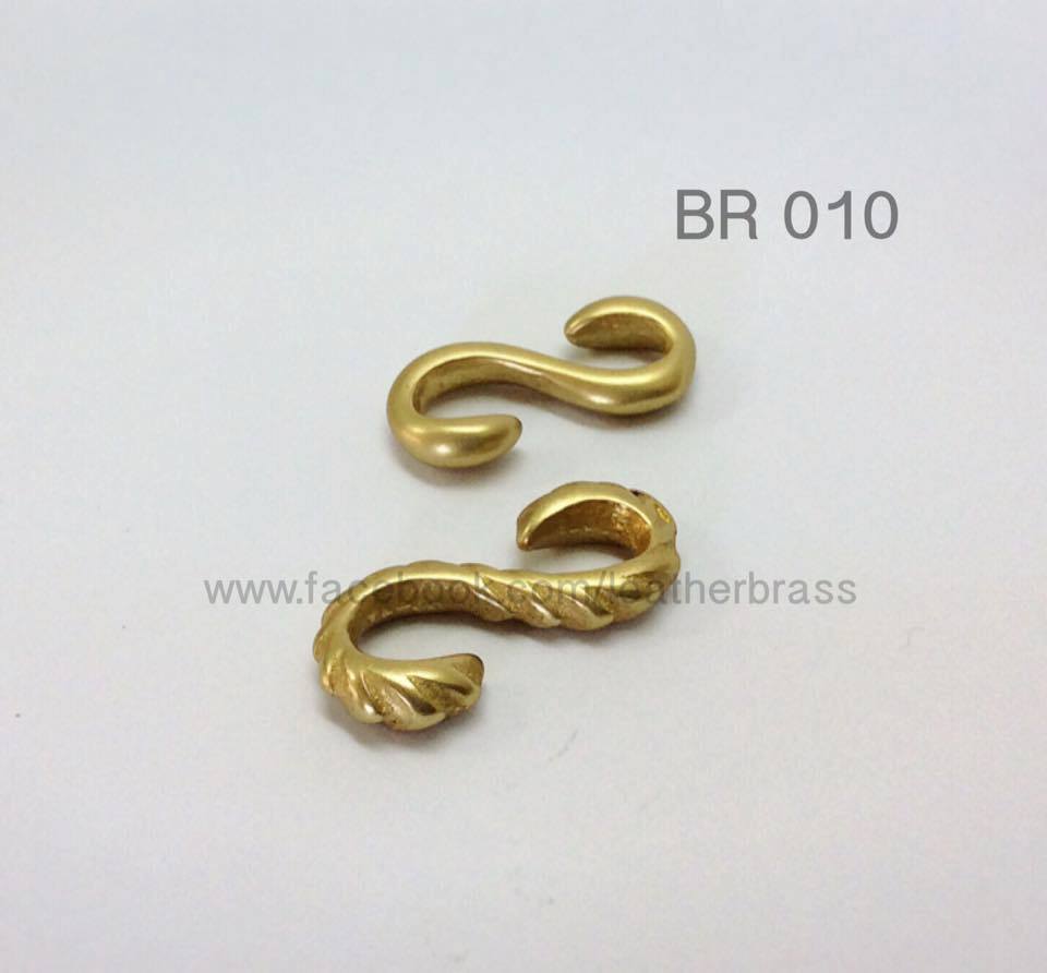 BR010 ตะขอเอส ตะขอกำไร อะไหล่ทองเหลืองแท้ อุปกรณ์ DIY อุปกรณ์งานหนัง leatherbrass **ราคาต่อชิ้น**