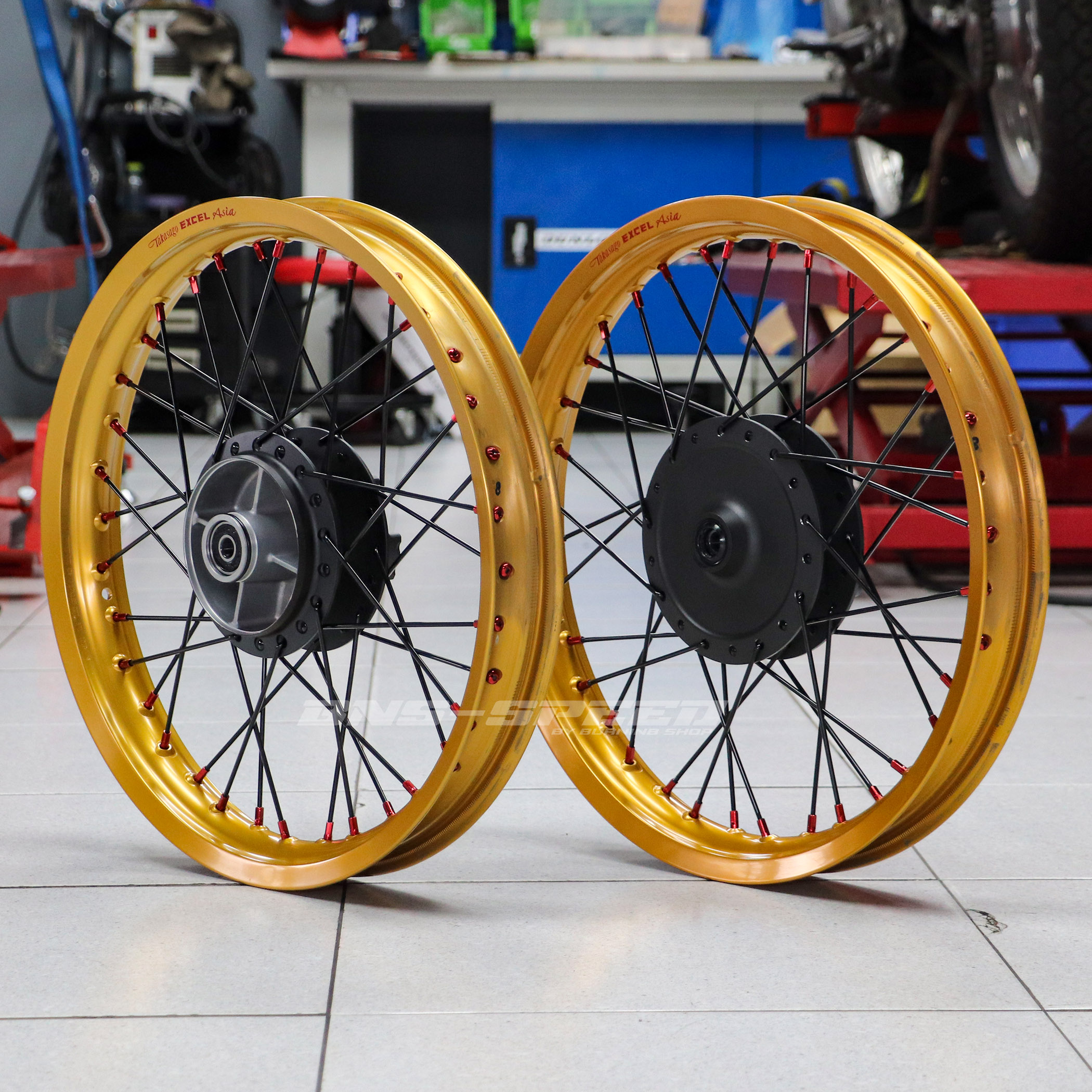 ชุดล้อ Excel Asia CT125 ขอบทอง ซี่ดำหมุดแดง