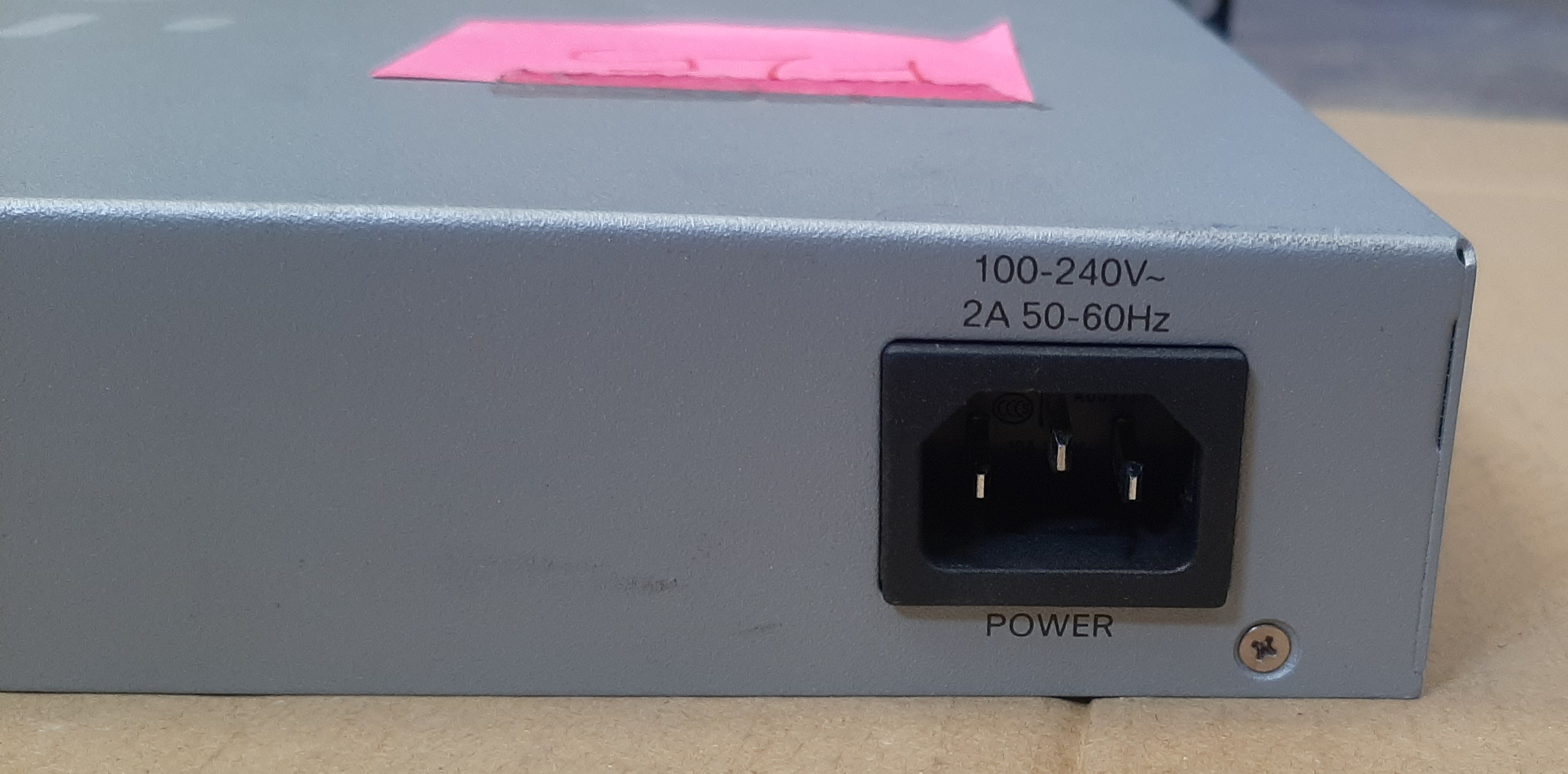 สวิตช์มือสอง สภาพดี ประกันร้าน 1 เดือน มีตำหนิ พัดลมดัง นอกนั้นใช้งานได้ปกติ 3Com Switch 4500 24-Port