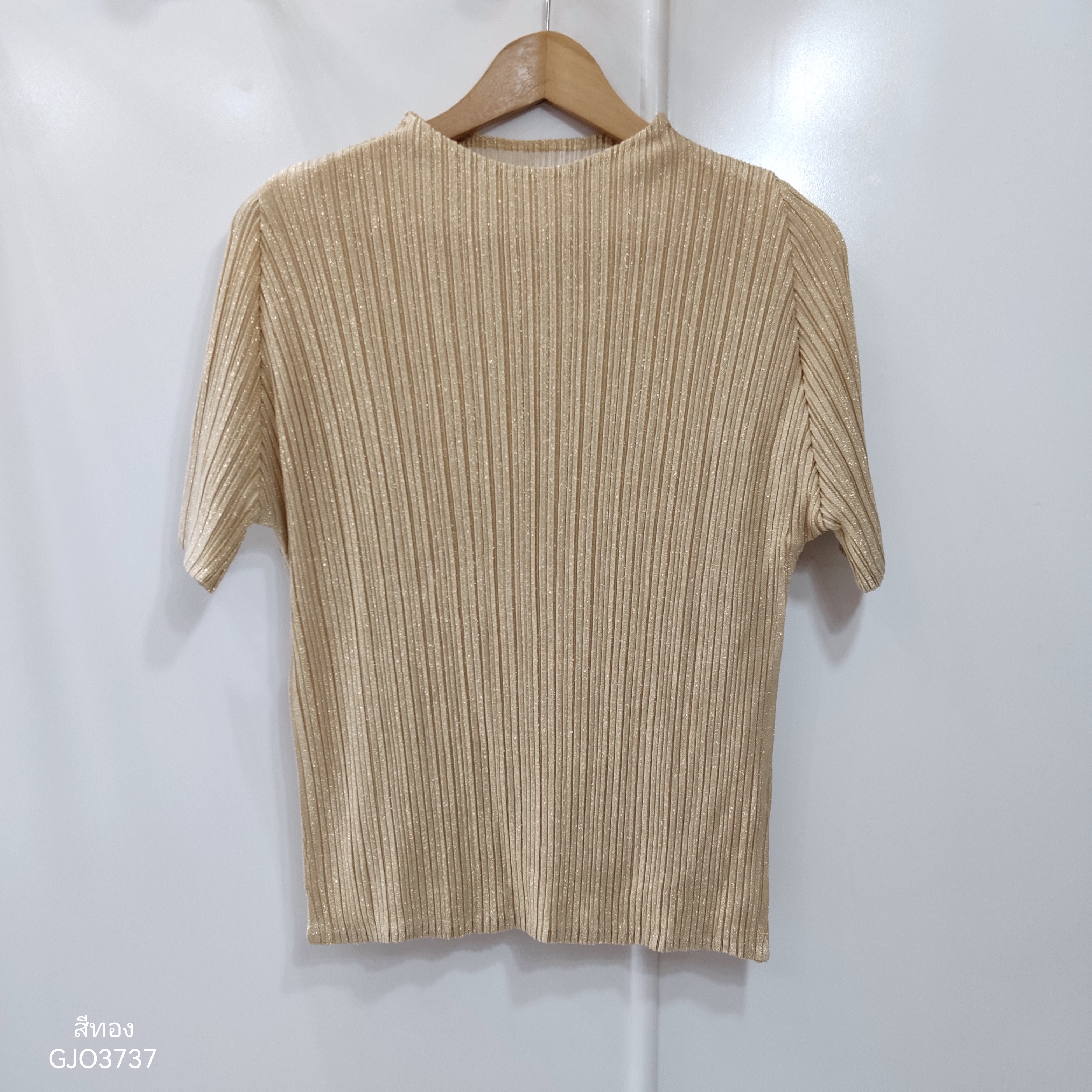 ปรับราคาลง20%!! 2MUAY รุ่น GJO3737 เสื้อพลีทคุณภาพ SHORT SLEEVE GLITTER PLEATED TOP 7 สี FREE SIZE