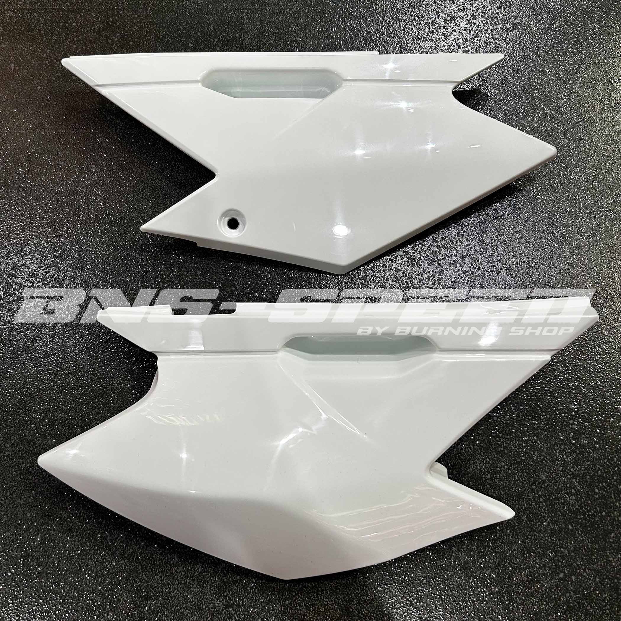 ฝาครอบข้างอันหลังแท้ศูนย์ Kawasaki KLX140L/G/RF