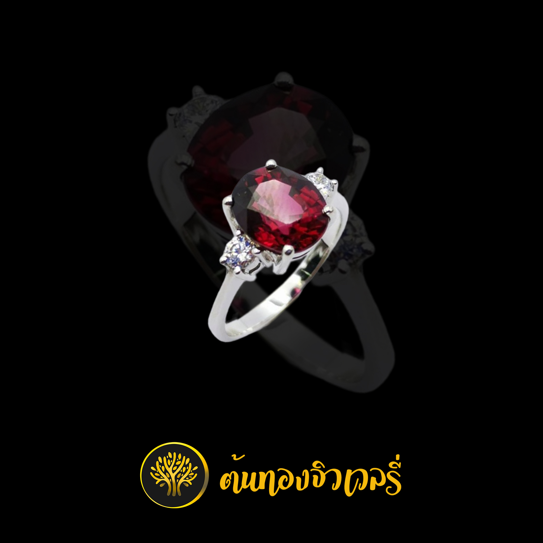 แหวนเงิน พลอยแดง ฝังเพชรข้าง พลอยแดงเด่นๆ น่ามองมากๆครับ 