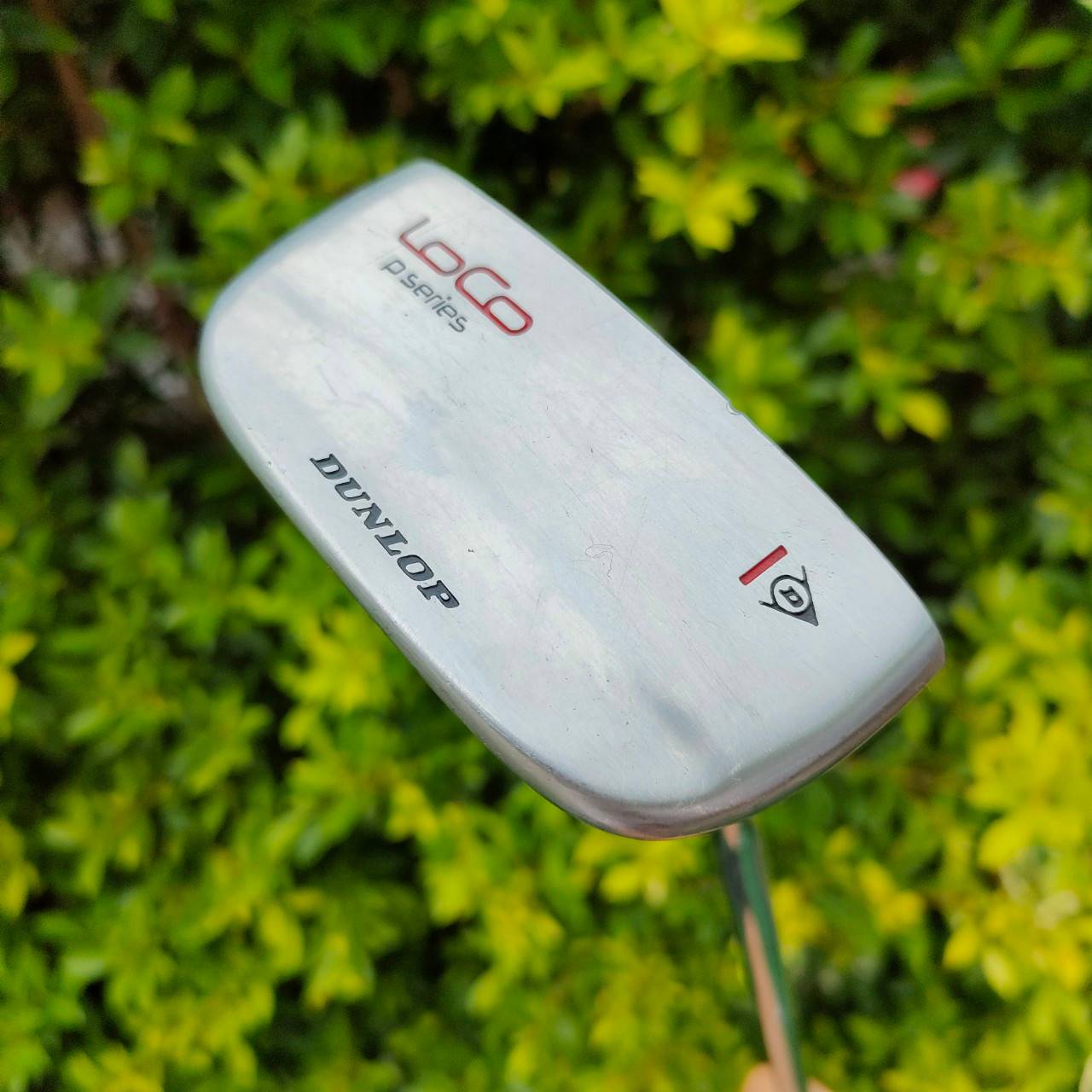 PUTTER DUNLOP LOCO PSERIES ความยาว 35 นิ้ว ก้าน LOCO **ตรงคอของพัตเตอร์ มีสนิม ** หน้าอินเสิร์ท ทั้งนุ่มและเกาะไลน์ ไม้กอล์ฟมือสอง ของแท้ BY NakaraLuxurious