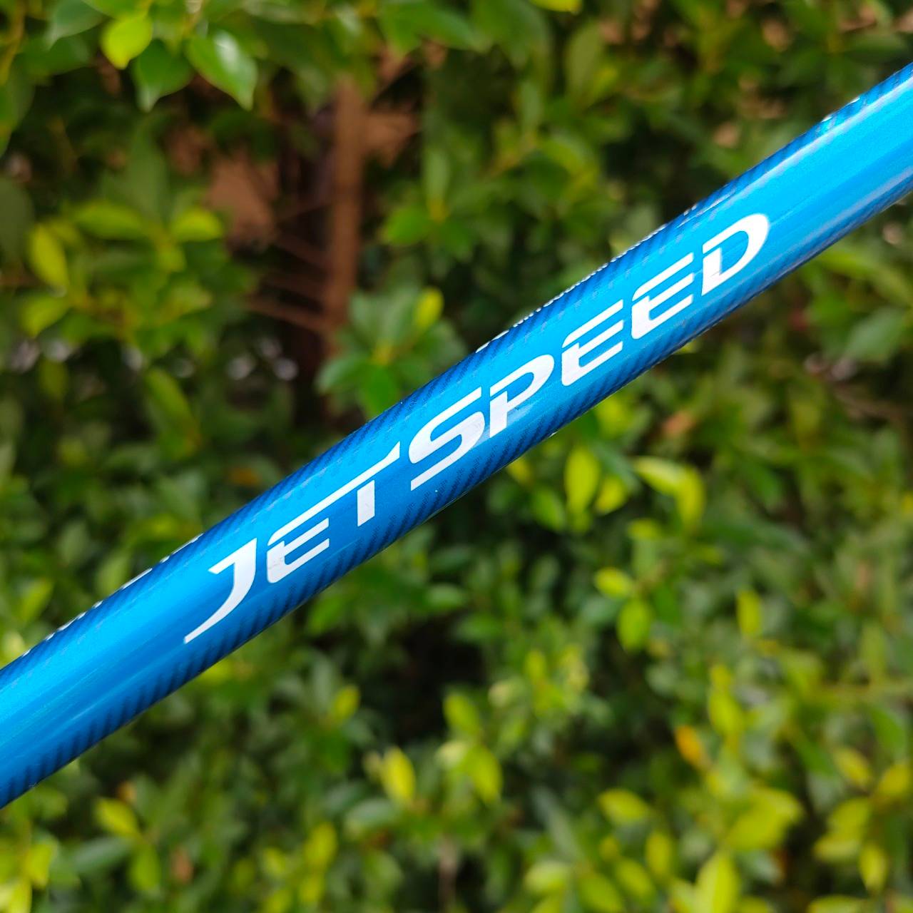 DRIVER TAYLORMADE JETSPEED องศา 10.5 ก้าน MITSUBISHI RAYON TM1-214 FLEX R เป็นหัวไม้ครบเครื่อง!! ออกแบบดีมาก หัวใหญ่ ตีง่าย ตีไกล!! แอโร่ไดนามิค ไขปรับได้!! มี COVER เดิมมา!!ไม้กอล์ฟมือสอง ของแท้ BY NakaraLuxurious