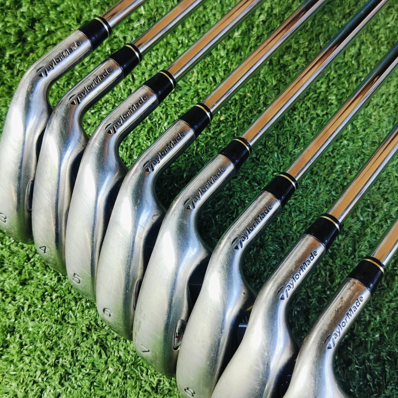 ชุดเหล็ก Taylormade RAC R5 รุ่นนี้ตีง่ายอย่างมาก และถ้าใครเลยลอง จะรู้ว่าตีไกลกว่าปกติมาก ไม้กอล์ฟพรีเมี่ยมมือสอง ของแท้ By NakaraLuxurious
