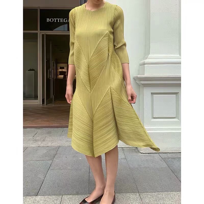 2MUAY รุ่น GJO7157 HALF SLEEVE VOLUME PLEATED DRESS เดรสผู้หญิง เดรสพลีทคุณภาพ 12สี FREE SIZE