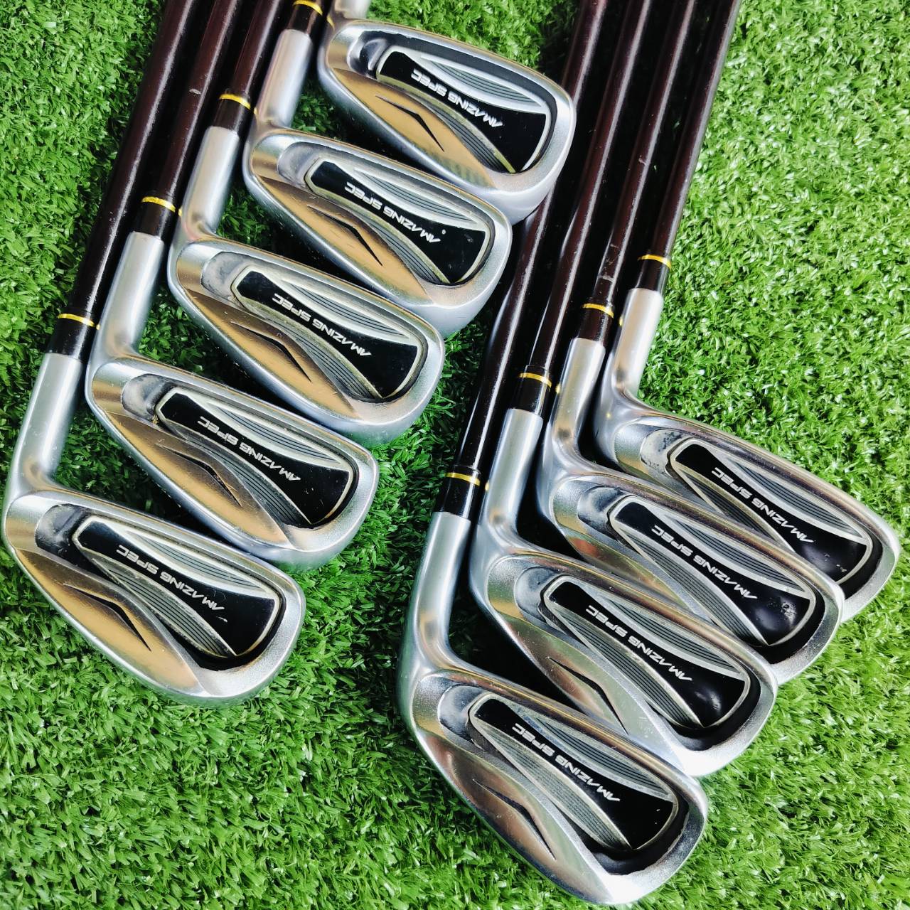 ชุดเหล็ก HONMA AMAZING SPEC เป็นชุดเหล็กรุ่นที่พิเศษสุดของ HONMA ทำออกมาให้ตีได้ระยะไกลแบบมหัศจรรย์ ตีไกลที่สุดของ HONMA JAPAN SAKATA ไม้กอล์ฟพรีเมี่ยมมือสอง ของแท้ By NakaraLuxurious