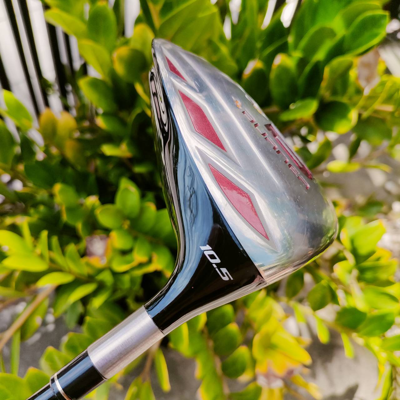 Driver Taylormade BURNER องศา 10.5 ก้าน SUPERFAST RE*AX FLEX SR หัวใหญ่ขนาด 460 CC. ชดเชยสูงสุด ตีตรงมากๆ ไกลมากๆ ก้านดีมากๆ ใส่เต็มๆไกลมาก ไม้กอล์ฟพรีเมี่ยมมือสอง ของแท้ By NakaraLuxurious