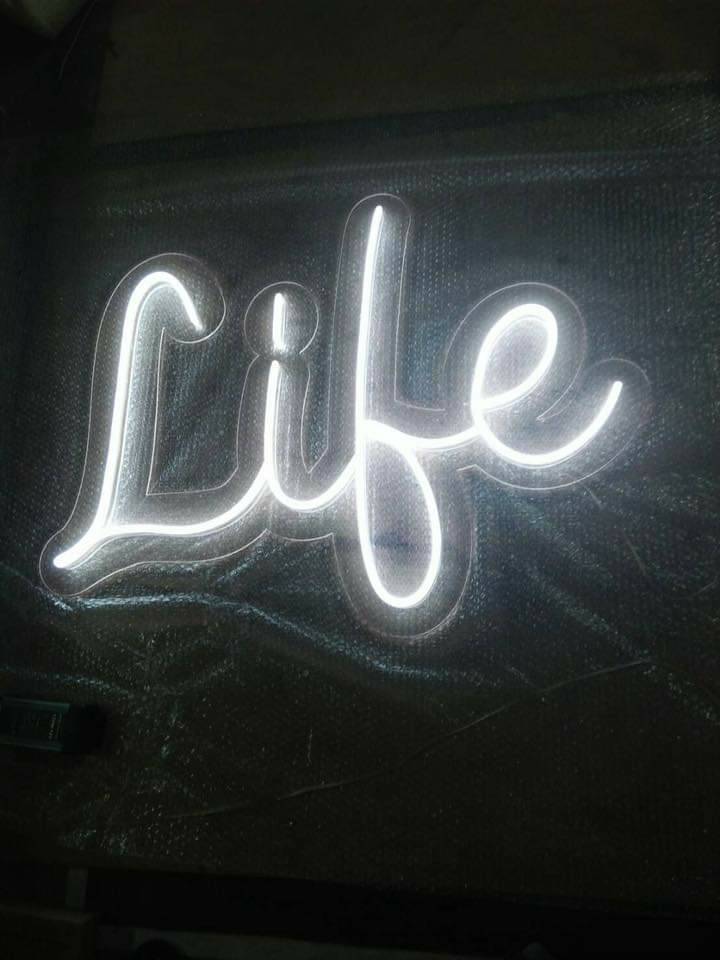 ป้ายไฟดัด - LIKE
