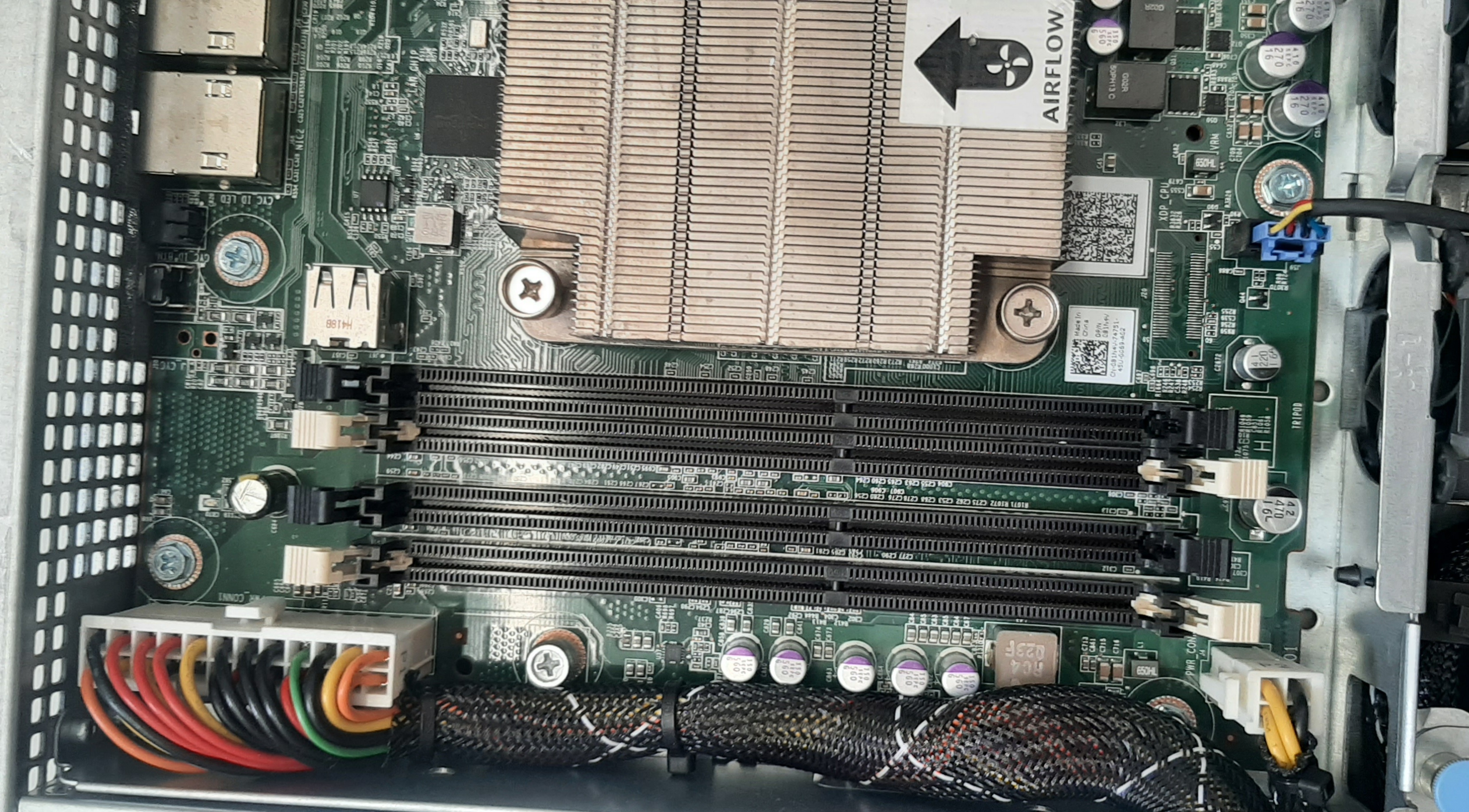 เซิร์ฟเวอร์มือสอง ราคาดี ประกันร้าน Dell PowerEdge R220 (i5-4570 Ram8GB HDD500GB) พร้อมราง Rack A6