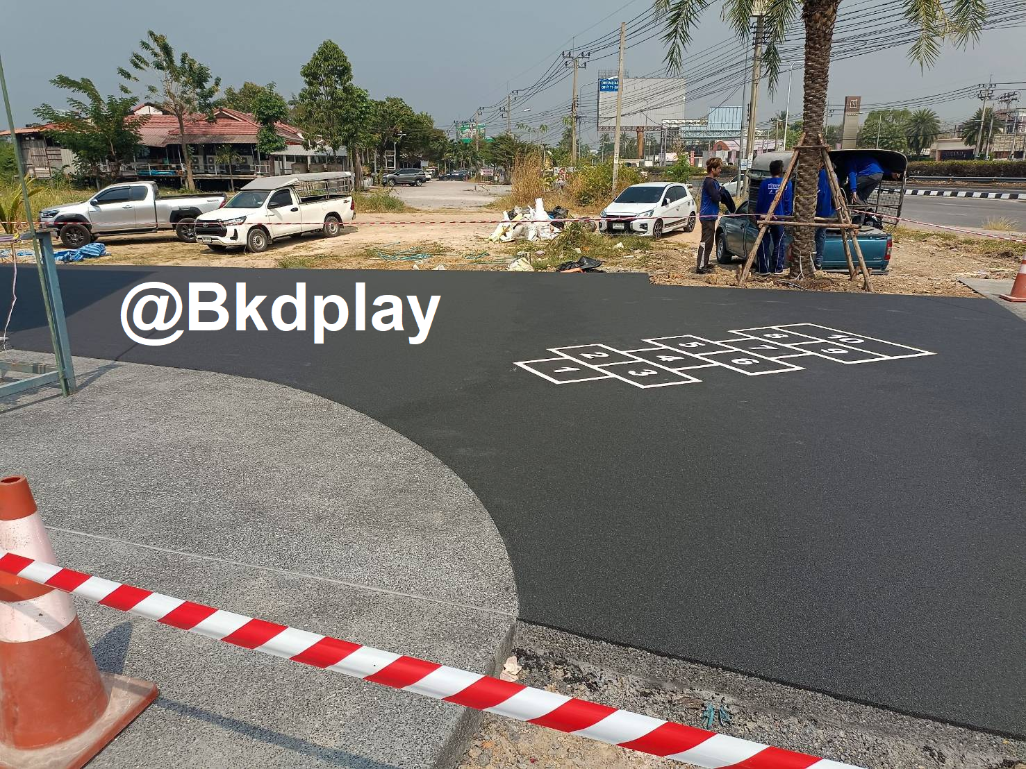 พื้นยาง epdm แบบเม็ดยางเทลวดลาย ทำความหนา10-35มม. ได้ พื้นยางสังเคราะห์ กันกระแทก สนามเด็กเล่นทั้งในร่ม และกลางแจ้ง,สนามกีฬา พร้อมส่ง ราคาโรงงาน