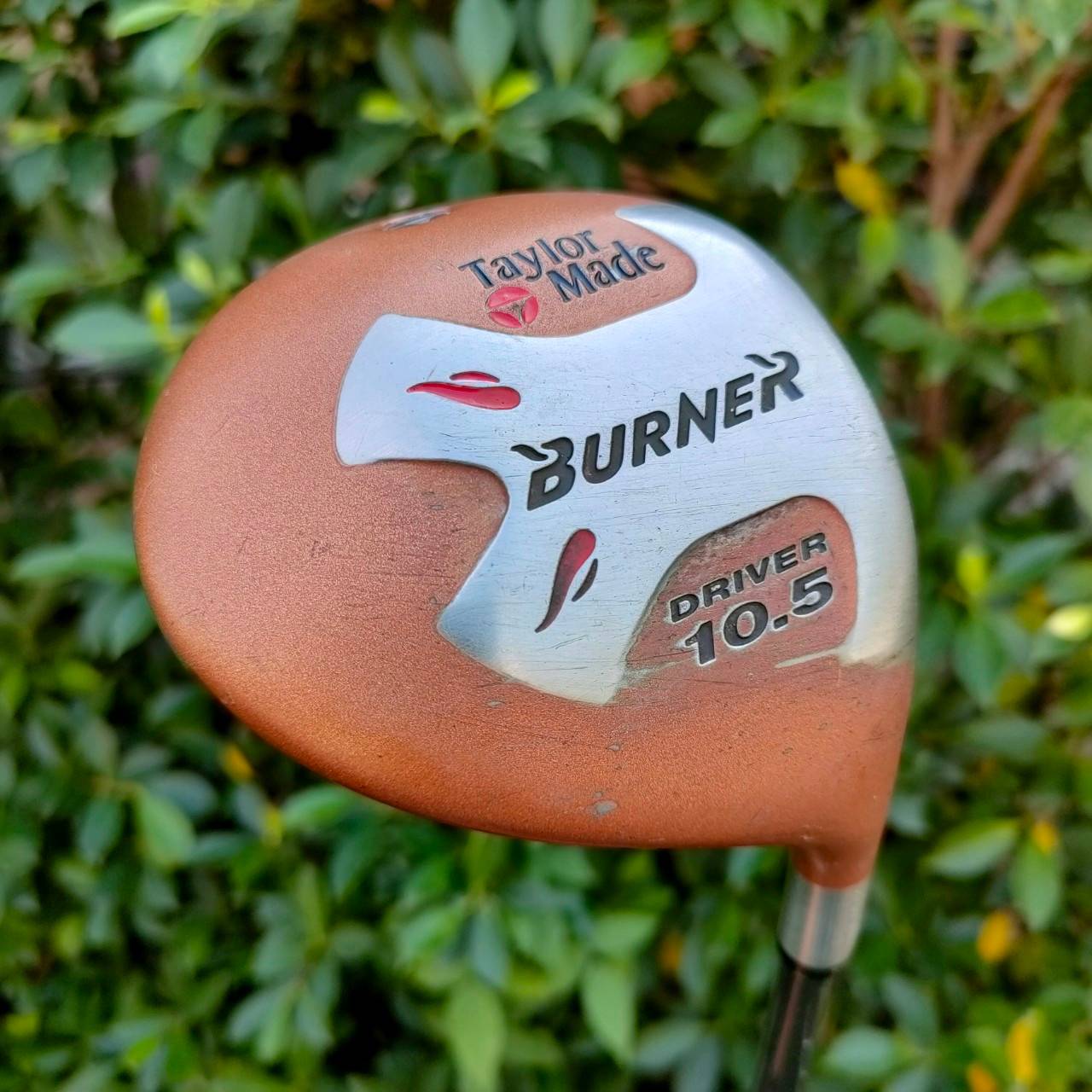DRIVER TAYLORMADE BURNER องศา 10.5 ก้าน TAYLORMADE แบบ BUBBLE FLEX R เป็นก้านพิเศษแบบอ้วนผอม ก้านดี ตีง่ายได้ระยะ