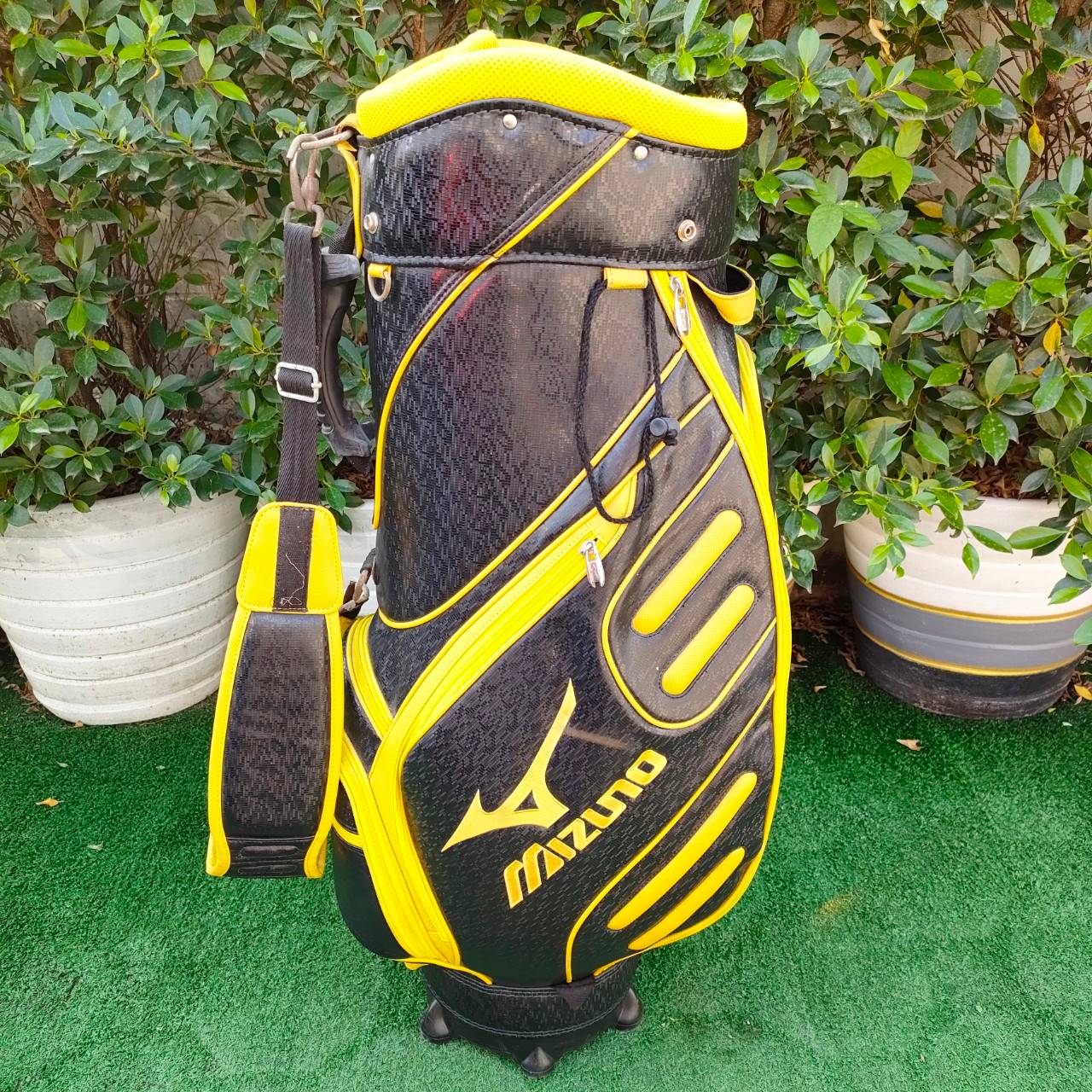 ถุงกอล์ฟ MIZUNO มือสอง สีดำเฟลือง สวยมากๆ