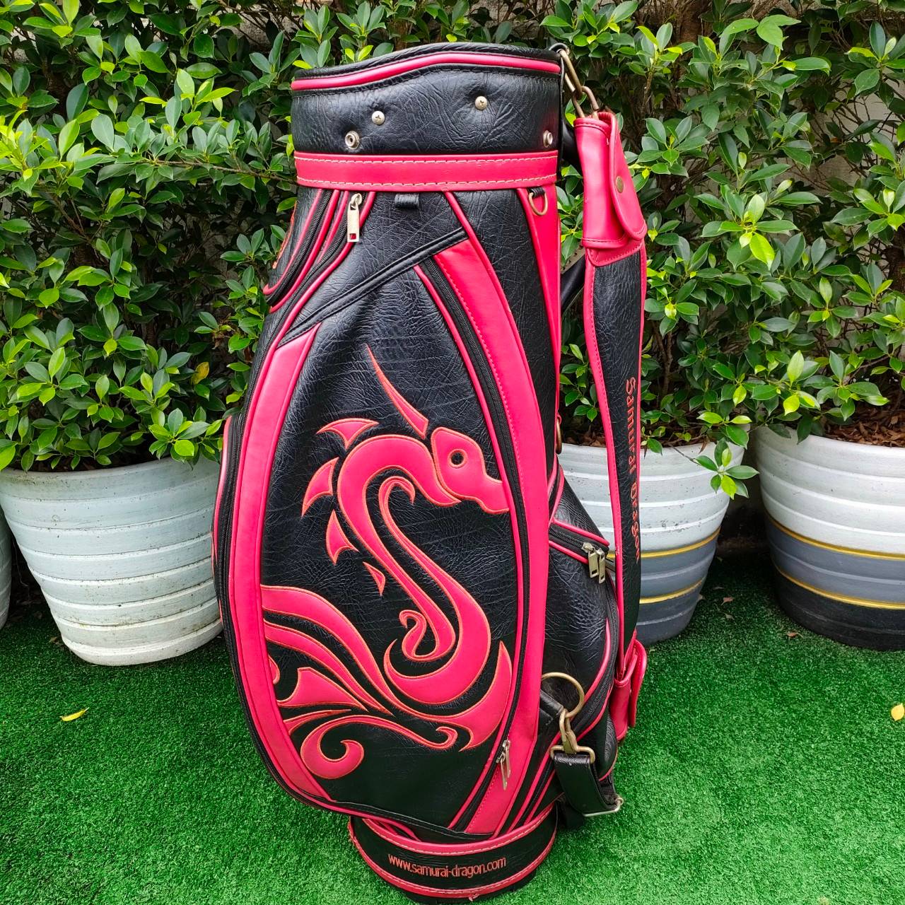 ถุงกอล์ฟ SAMURAI - DRAGON มือสอง **มีตำหนิ ถุงลอกนิดหน่อย**