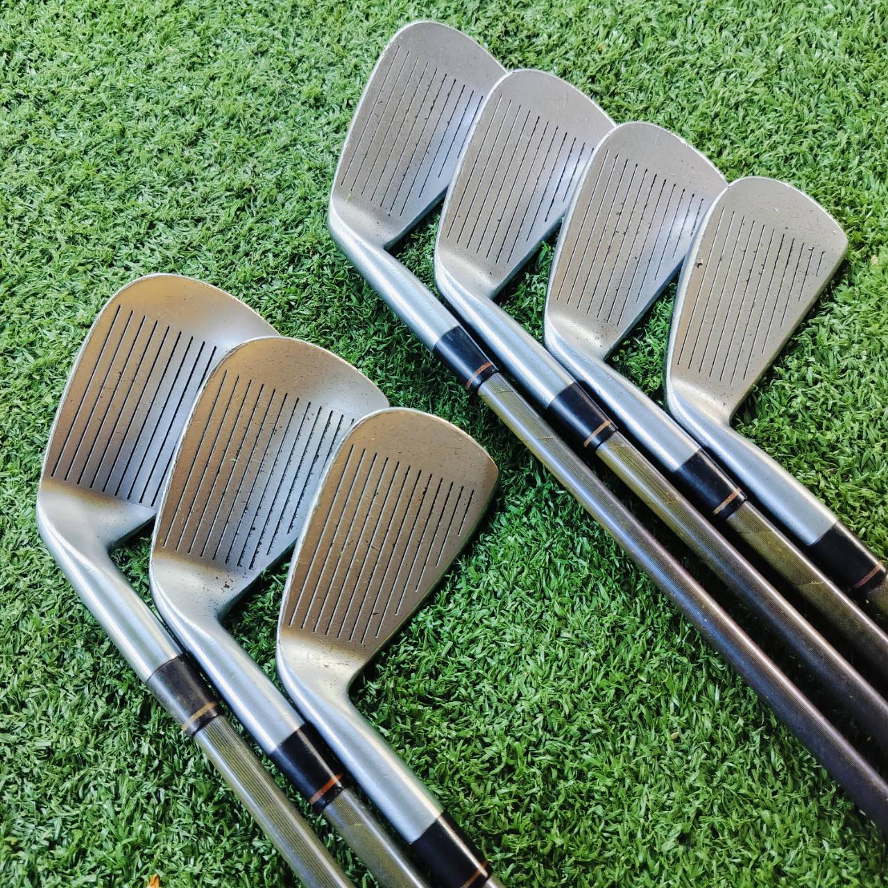 ชุดเหล็ก HONMA-LB 708 H & F CAVITY รุ่นดังอีกรุ่น เหล็ก FORGED JAPAN SAKATA ตีง่ายมาก ได้ฟีลลิ่งนุ่มนวล ใบไม่ใหญ่ ให้สปินได้ดีมาก ไม้กอล์ฟพรีเมี่ยมมือสอง ของแท้ By NakaraLuxurious