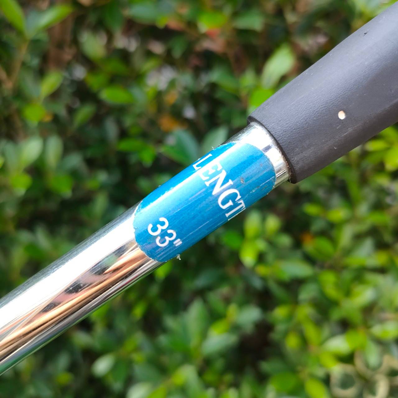 PUTTER TOUR REVENGE V-POWER ความยาว 33 นิ้ว เล็งง่ายมากๆๆๆ พัตต์ตรงมาก เวลาพัตต์ถ้าพัตต์ตบ หรือพัตต์เปิดจะรู้เลย มีทั้งบอล และมีทั้งขีด น้ำหนักดี หน้าไม้ดี