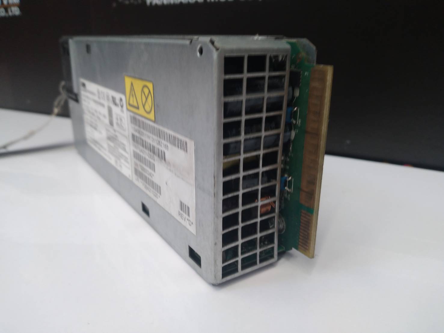 IBM 550 Watt x3300 M4 x3550 M4 x3650 M4 Power Supply PSU FSA011-030G 43X3311 43X3312