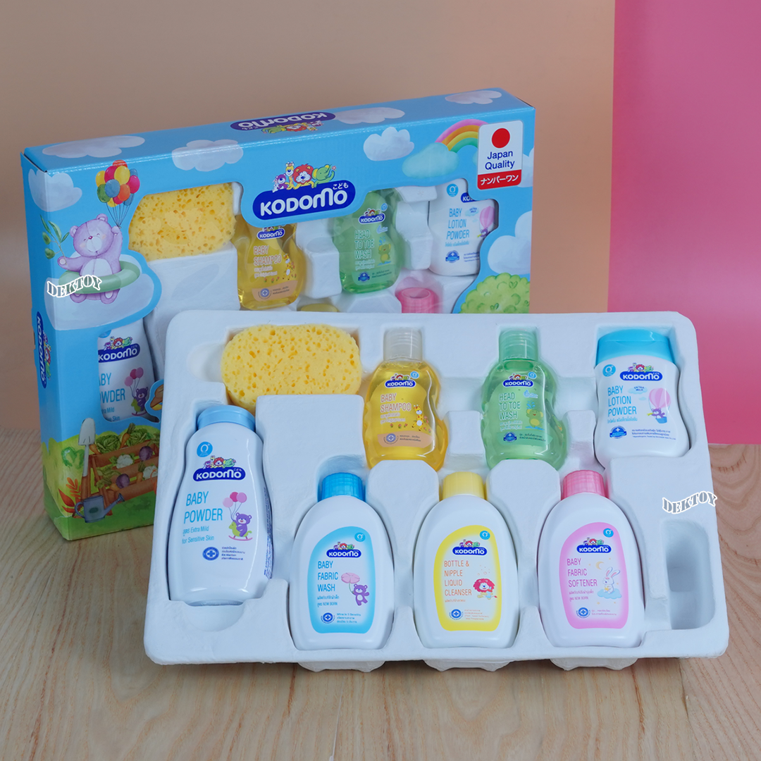 Kodomo โคโดโมะ ชุดของขวัญขนาดใหญ่สำหรับเด็กแรกเกิด 8 ชิ้น