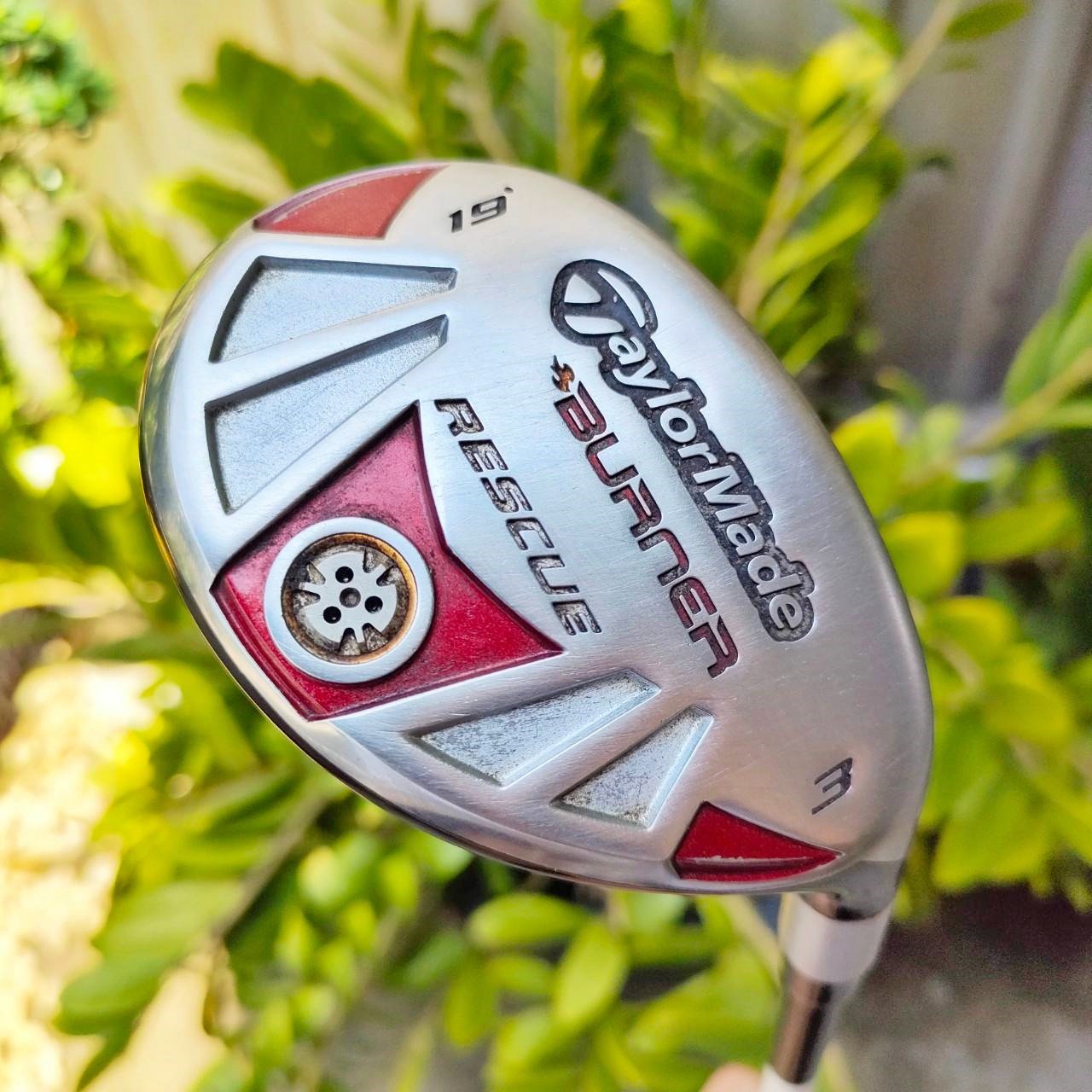 HYBRID3 TAYLORMADE BURNER RESCUE องศา 19 ก้าน RE*AX SUPERFAS FLEX R รุ่นนี้กระดองเคฟล่า ตีลูกลอยง่ายและแม่นยำ ทั้งยังชดเชยความผิดพลาดสูง ระยะดี ไม้กอล์ฟพรีเมี่ยมมือสอง ของแท้ By NakaraLuxurious