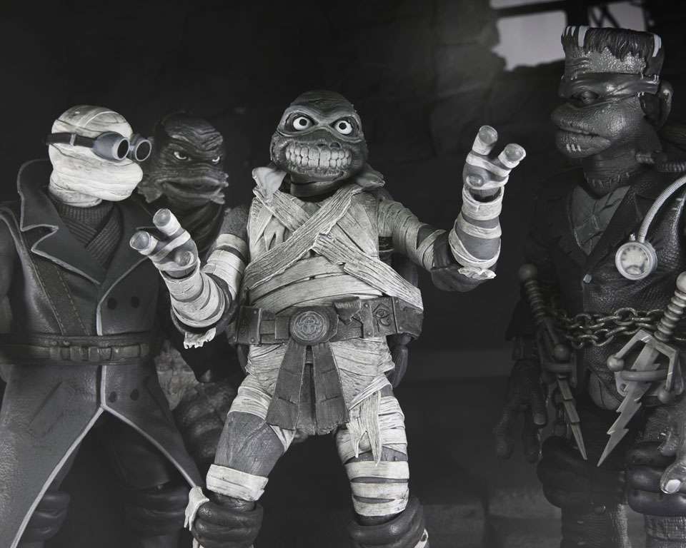 [สั่งจอง]NECA 7" : Universal Monsters x TMNT 4 Pack B/W