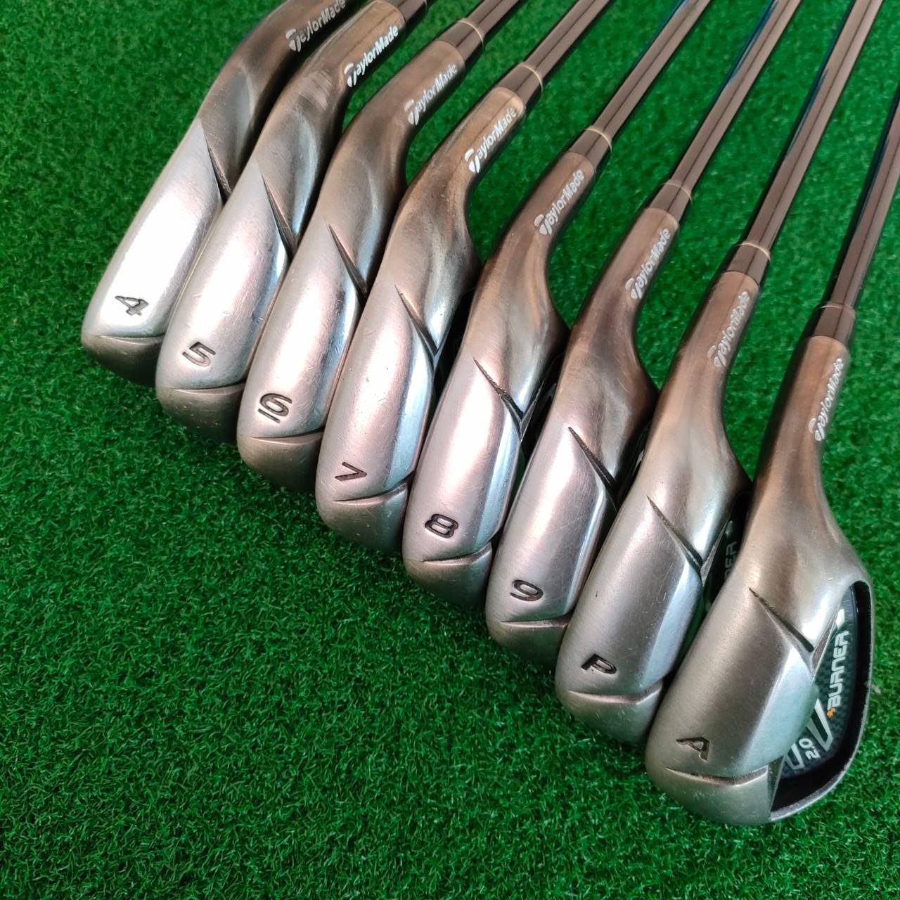 ชุดเหล็ก TAYLORMADE BURNER 2.0 มีเหล็ก 5-9 PW AW SW ได้ 8 ชิ้น ก้าน BURNER 2.0 SUPERFAST FLEX S ตัว 2.0 นิยมสุดๆ เน้นตีง่าย ใบใหญ่ และตีได้ระยะมากๆ ก้านเบาสบาย