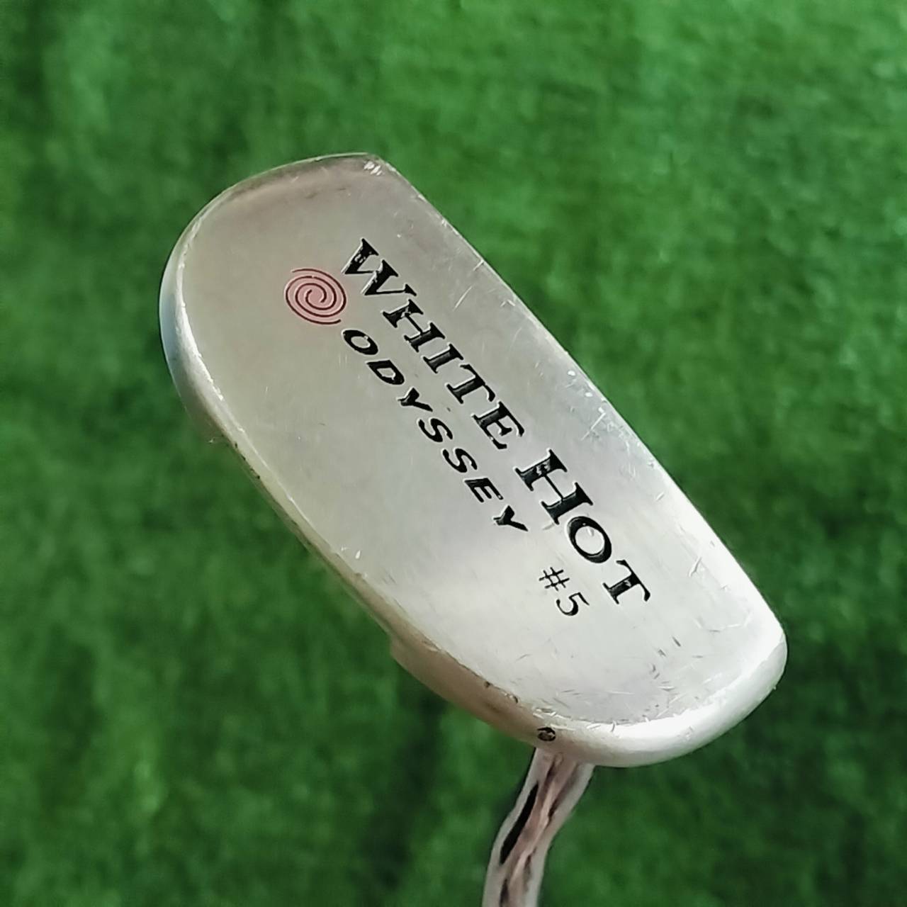 PUTTER ODYSSEY WHITE HOT #5 ยาว 34 นิ้ว สวยเดิมๆเลยค่ะ กริพเดิม หน้าอินเซิร์ท นุ่มนวล ทรงมอลเล็ต ชดเชยความผิดพลาดสูง ไม้กอล์ฟพรีเมี่ยมมือสอง ของแท้ By NakaraLuxurious