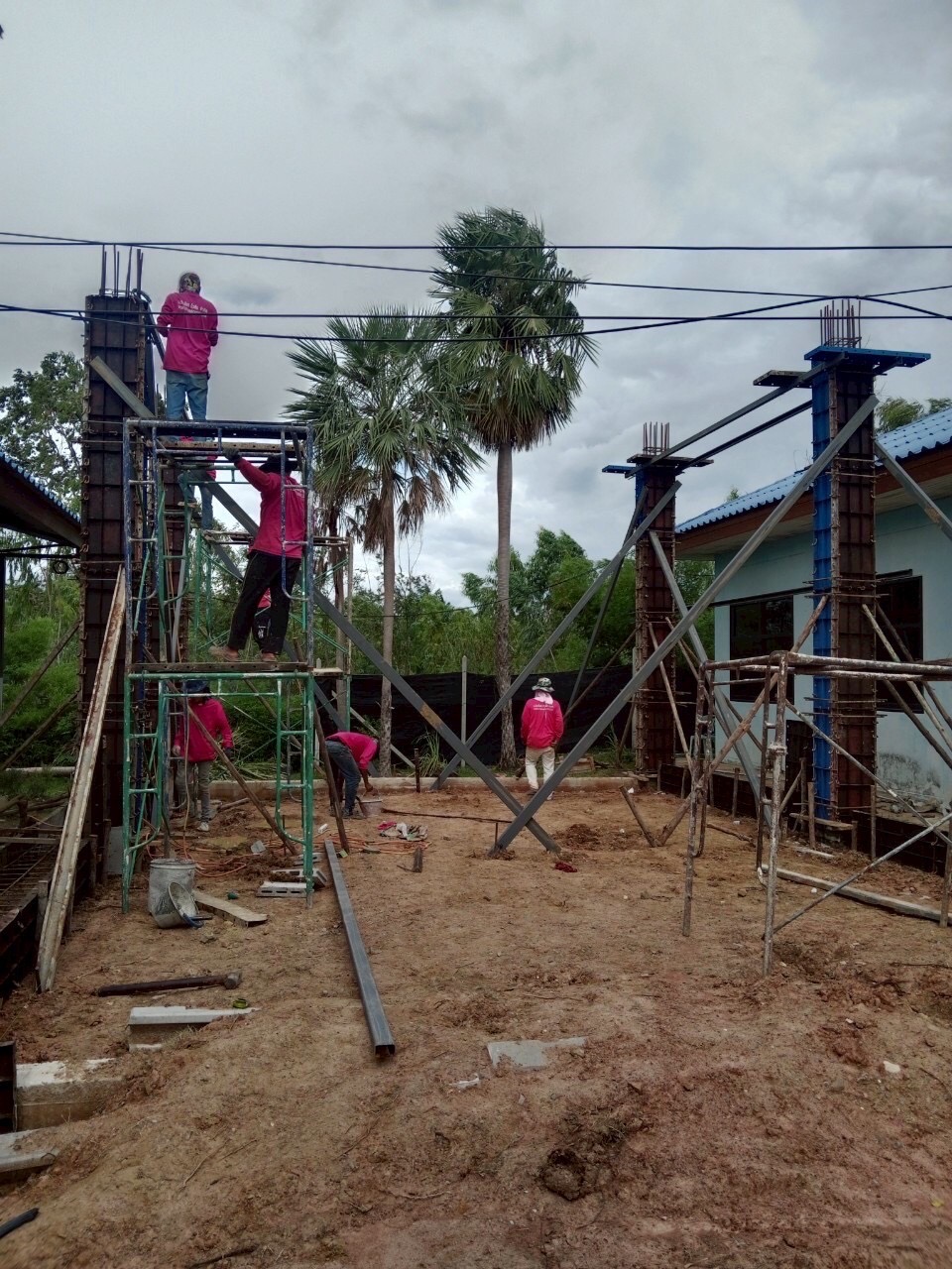งานก่อสร้างอาคารกิจกรรมหน้าเสาธงศูนย์พัฒนาเด็กเล็ก