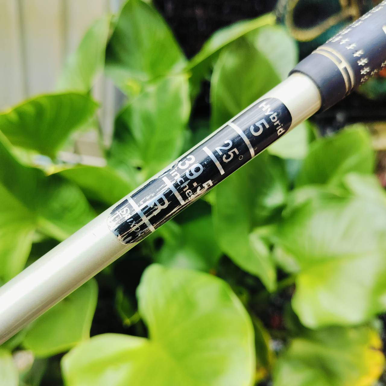 UT SRIXON AD HYBRID องศา 25 ก้าน SV-3009 FLEX R ไฮบริดญี่ปุ่น ฟีลลิ่งดีมากๆ ตีโดนง่าย รูปทรงตอนจรดไม้สวยน่าตี เสียงเพราะใส วัสดุและกรรมวิธีผลิตดีอย่างมาก ของดีเกินราคา ไม้กอล์ฟพรีเมี่ยมญี่ปุ่นมือสอง By NakaraLuxurious
